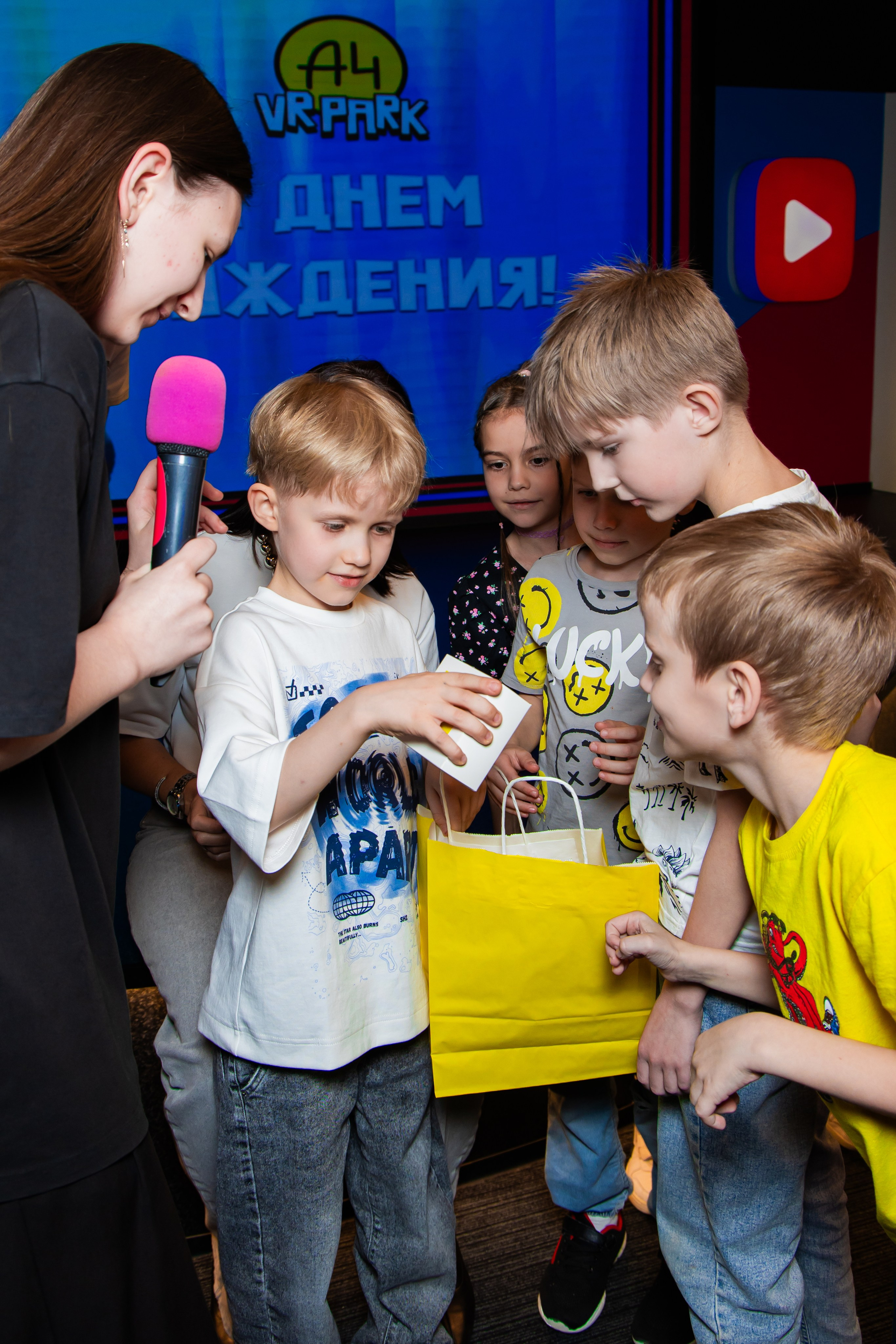 Андрей 25/03 VR A4. Виктория Литвинова репортажный фотограф Москва