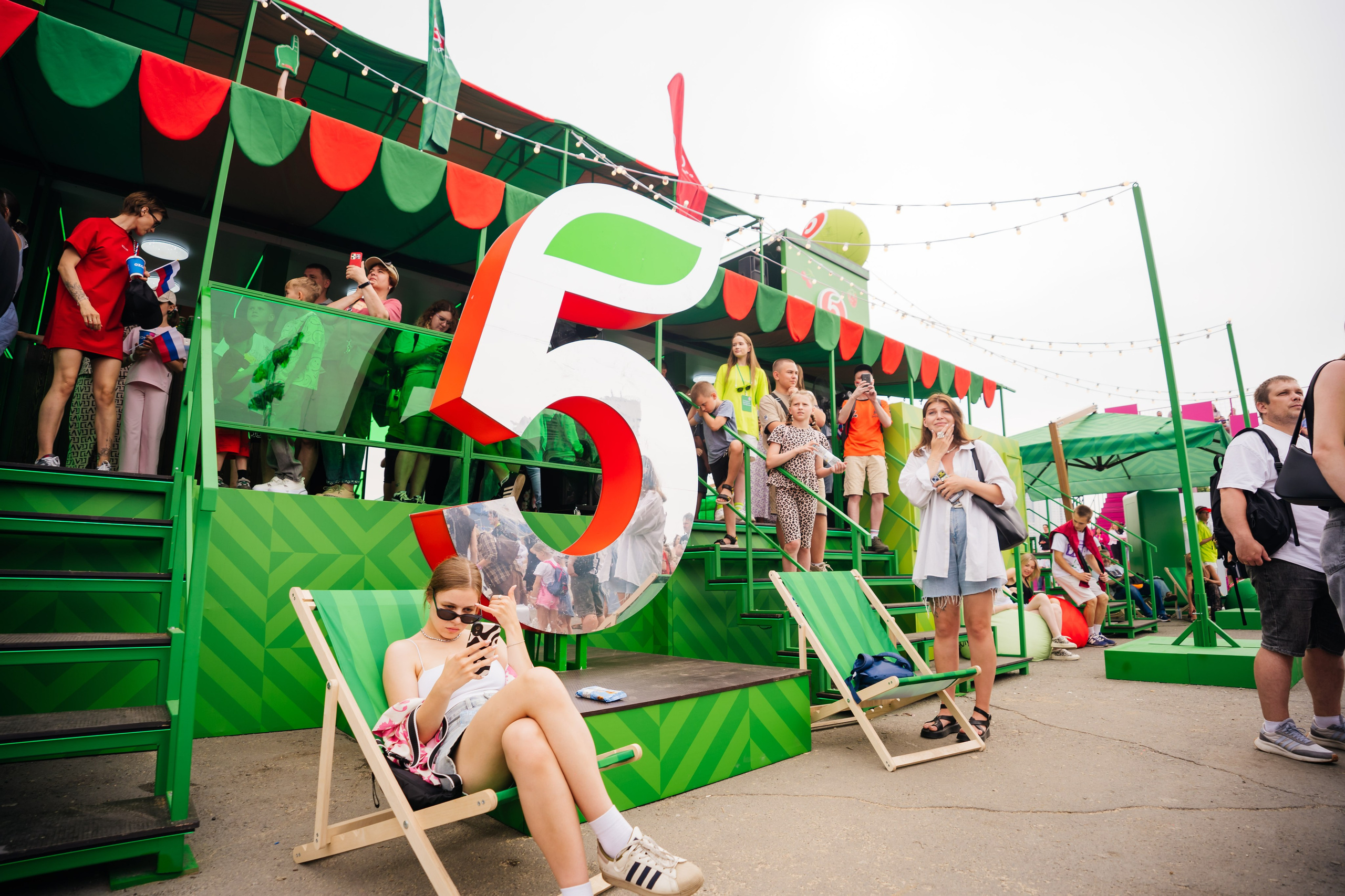 Пятерочка на VK фесте. Видеограф и Фотограф в Челябинске Ксения и Владимир Рюмины