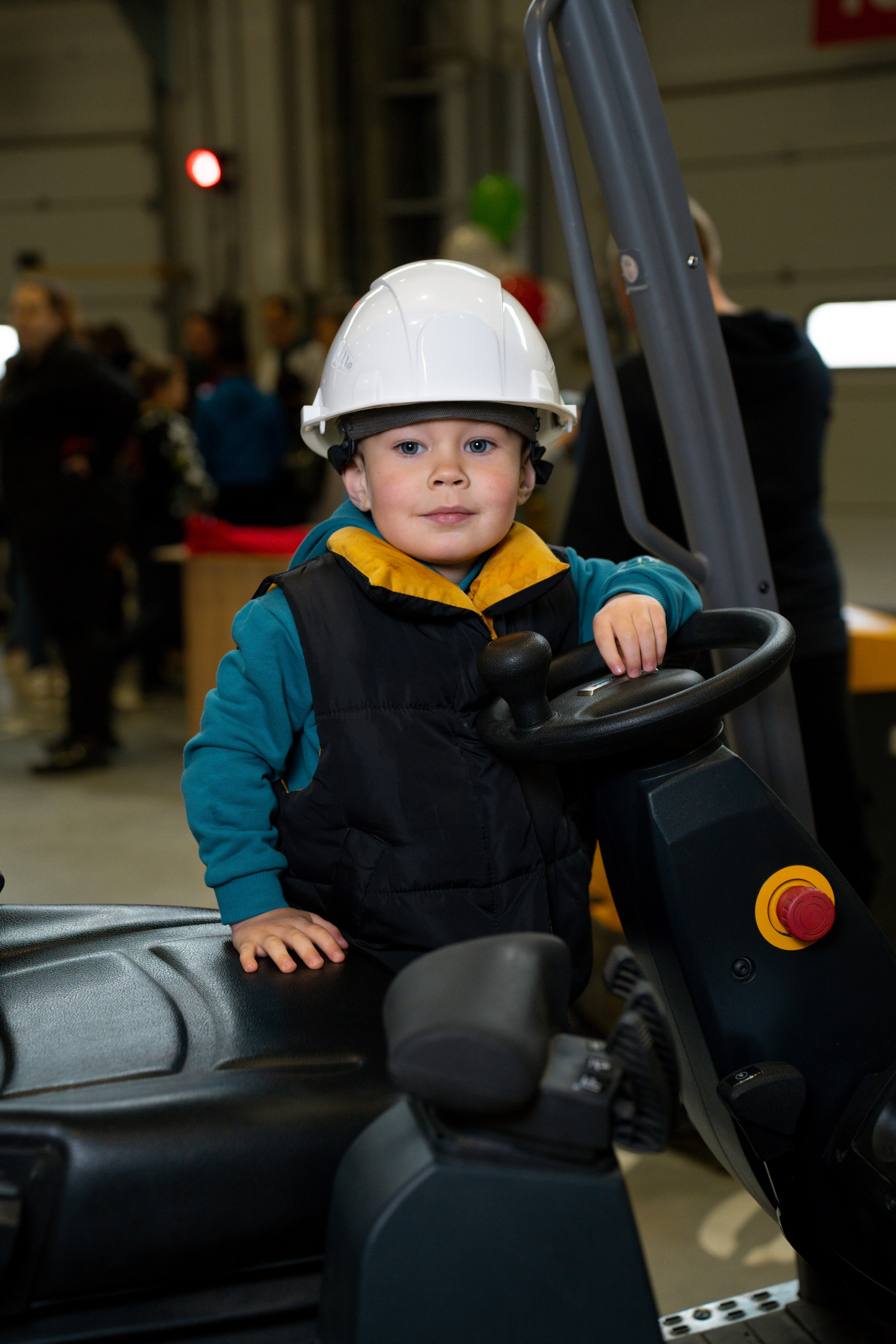День детей в Пятерочке. Видеограф и Фотограф в Челябинске Ксения и Владимир Рюмины