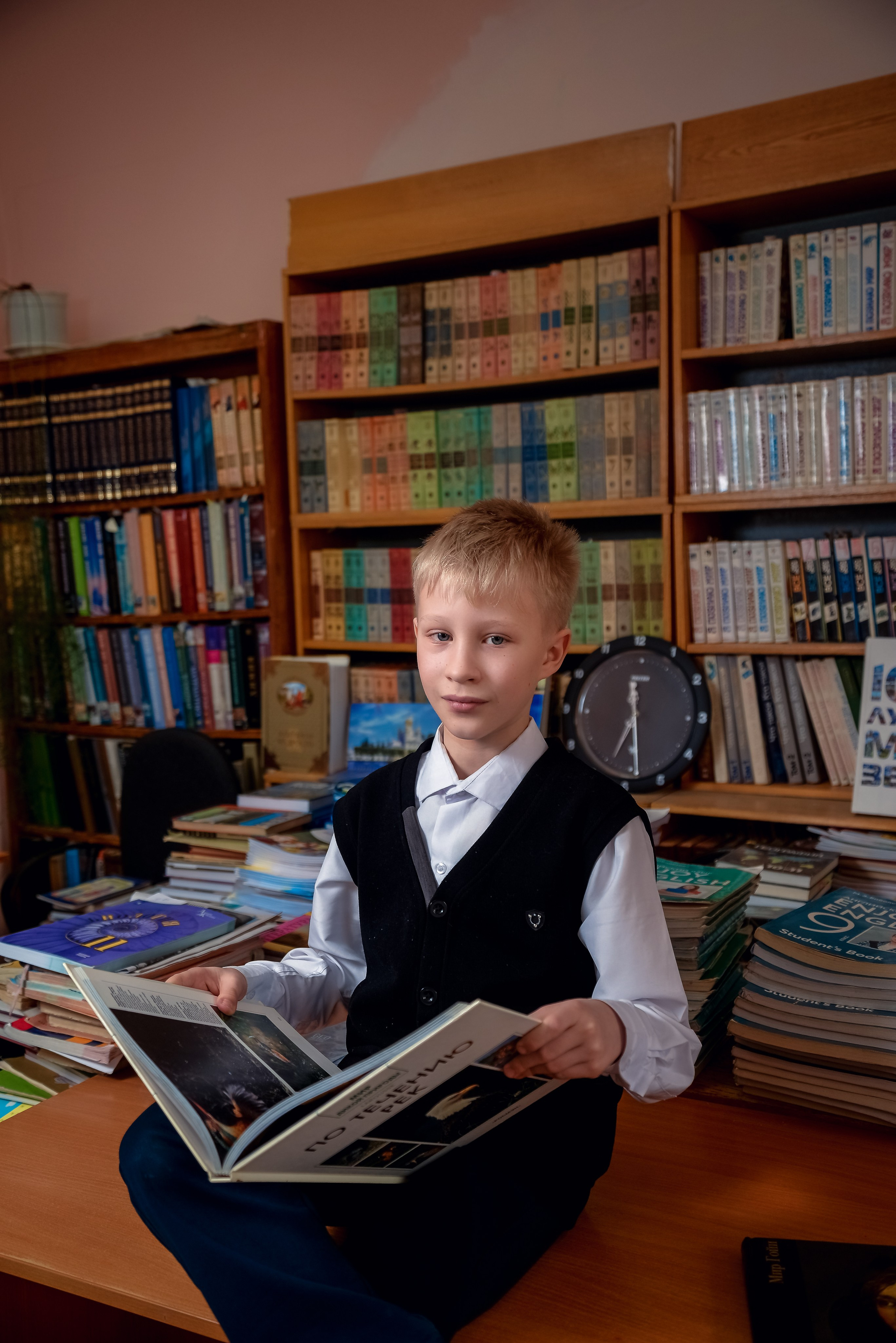 В Библиотеке. Женский фотограф Крещение Венчание Москва Брянск