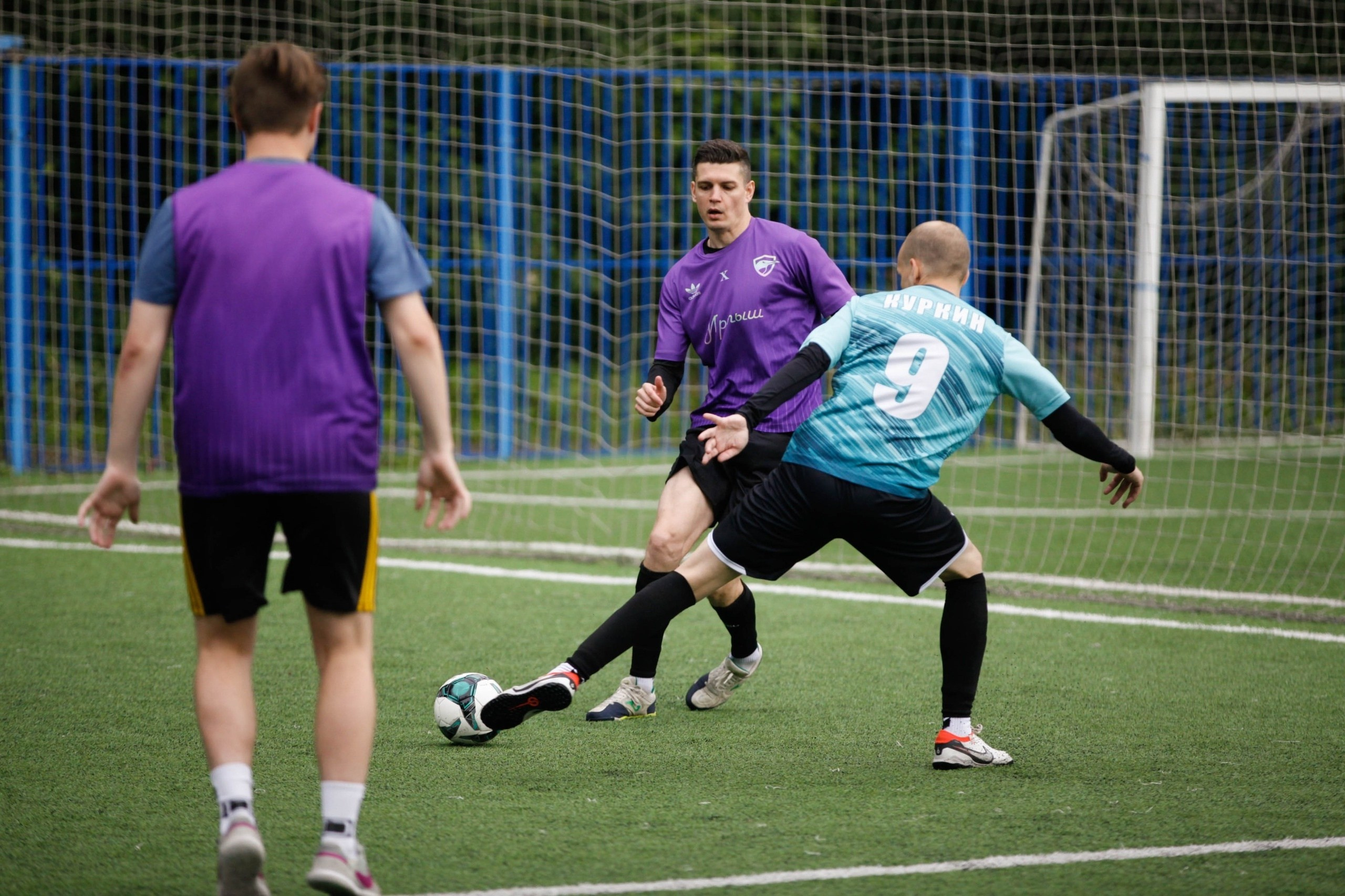ФУТБОЛ. Фото. Спортивный фотограф, трансляция, звук и свет в Новосибирске
