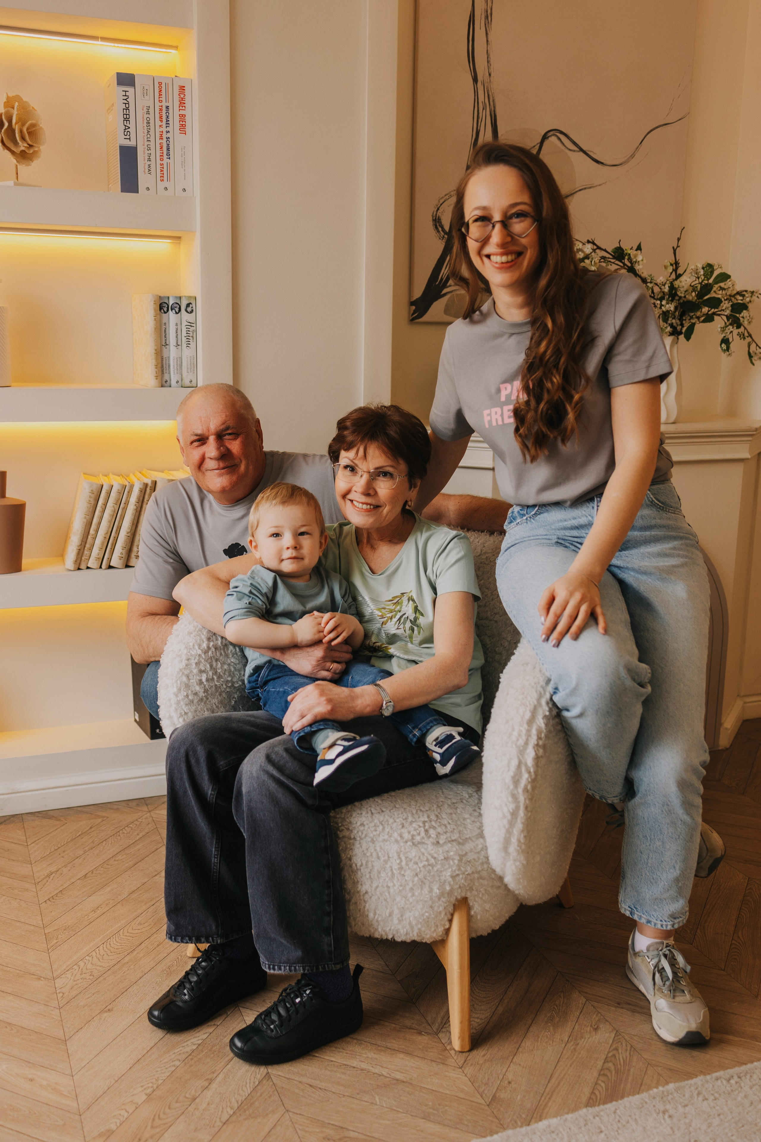 Большая семья. Домашняя фотосессия