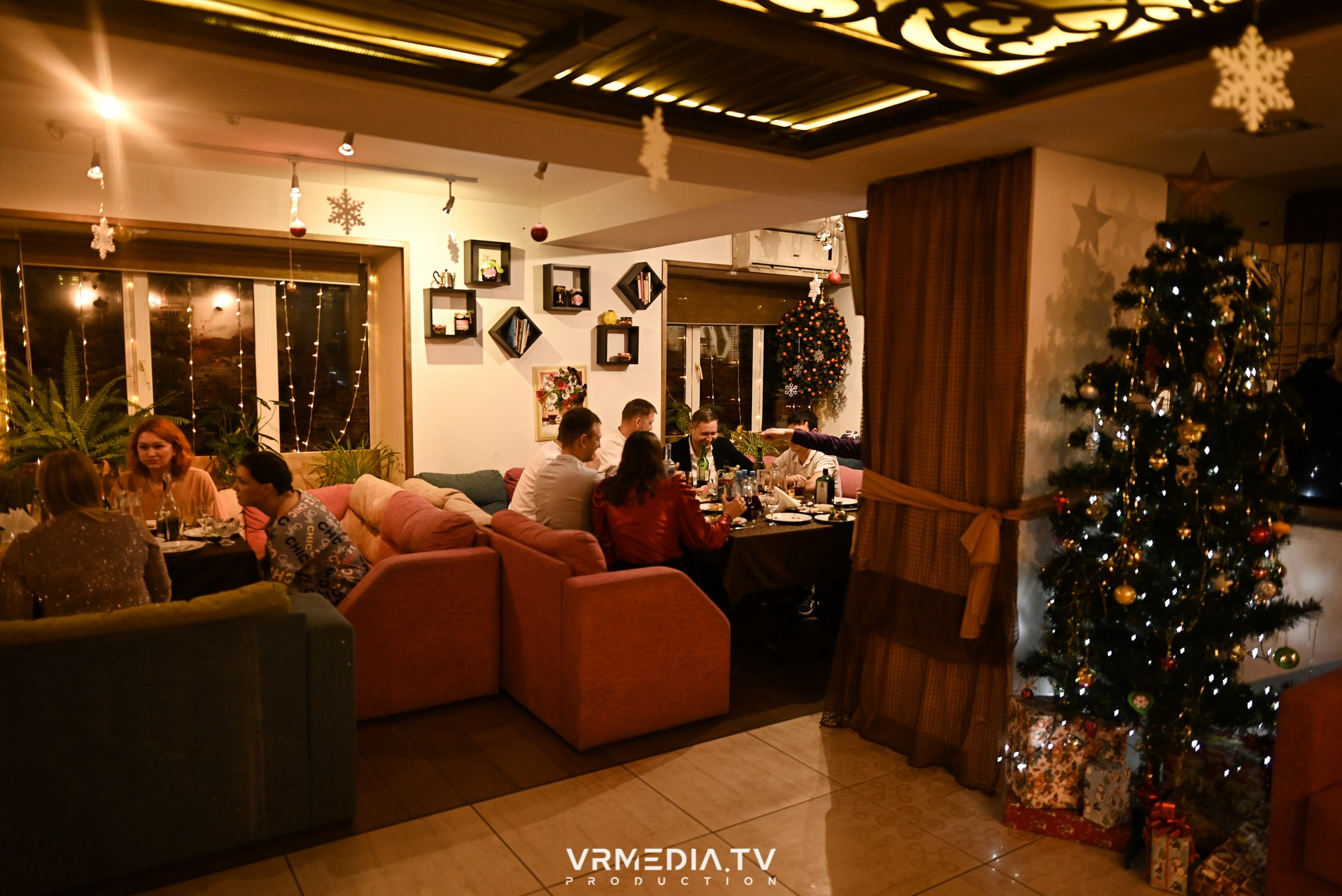 Новогодний вечер в кафе «кАмпот»