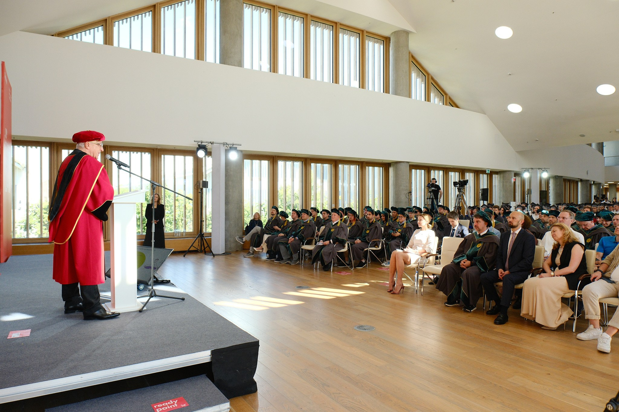 Skoltech Class of 24. Профессиональный фотограф в Москве Павел Жданов