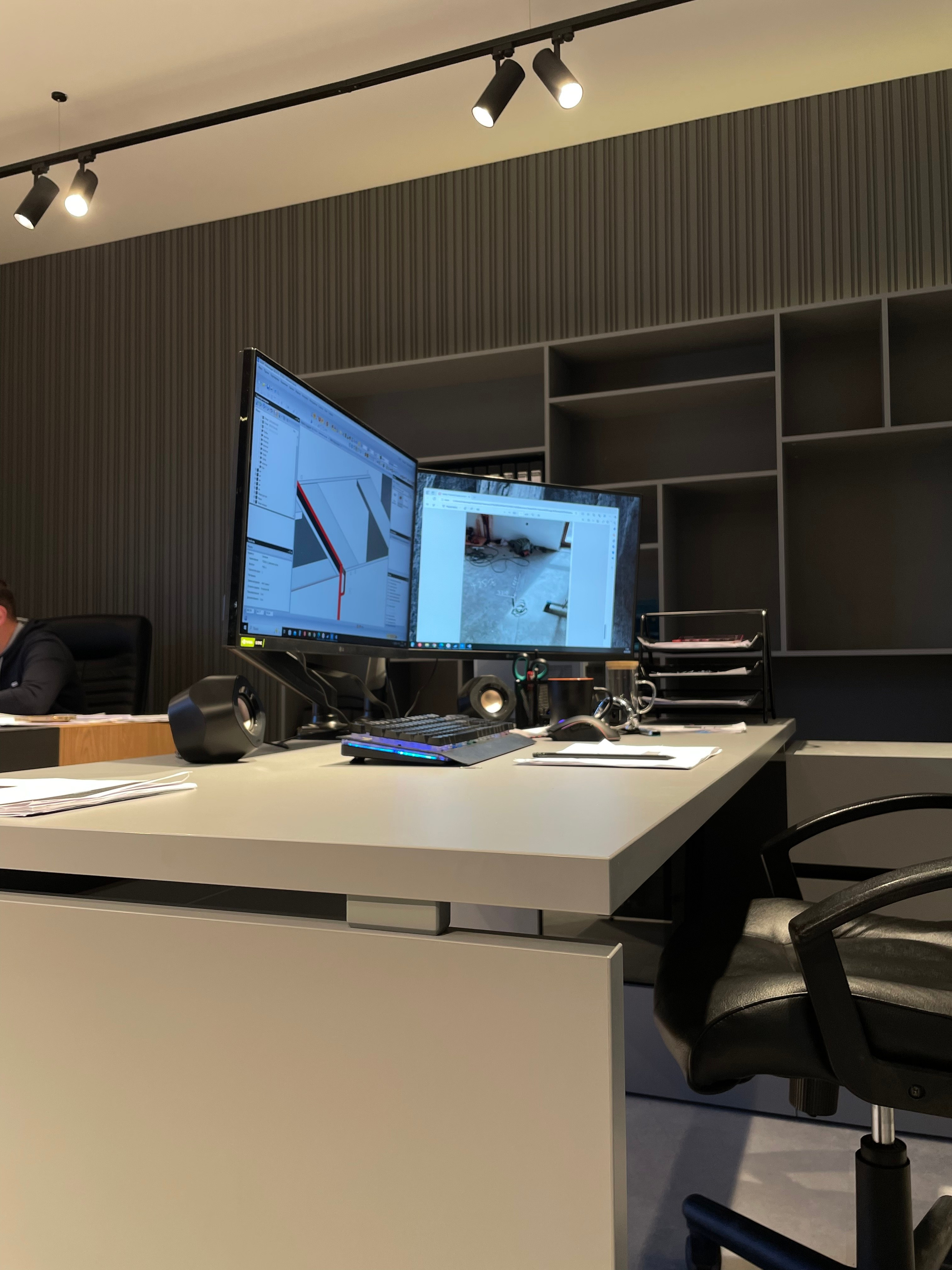 Офис производства FILLINI. Мебель на заказ