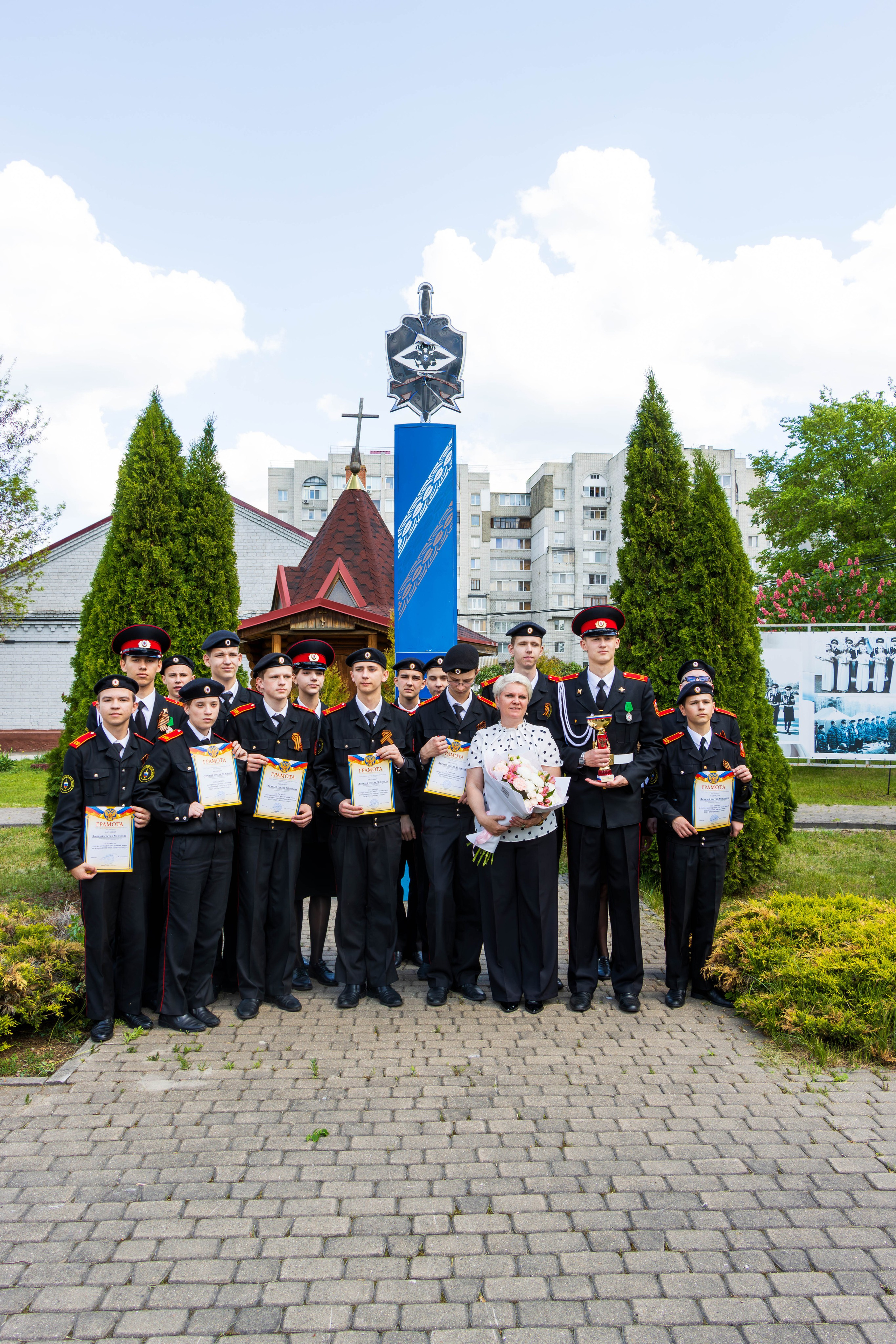 Последний звонок 2025 взвод 8"б». Фотограф Татьяна Матрос