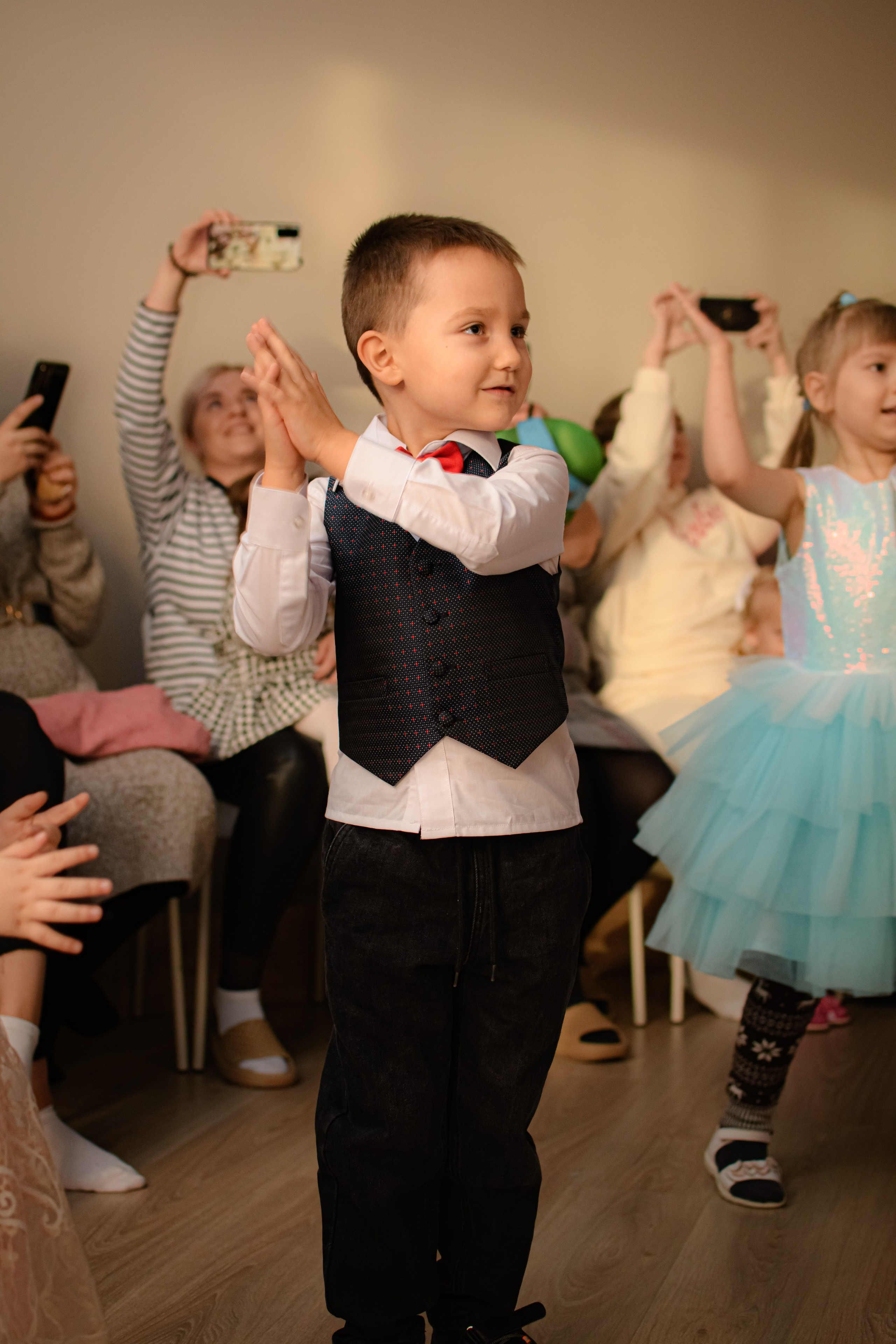 HAPPY NEW YEAR. Photokarish