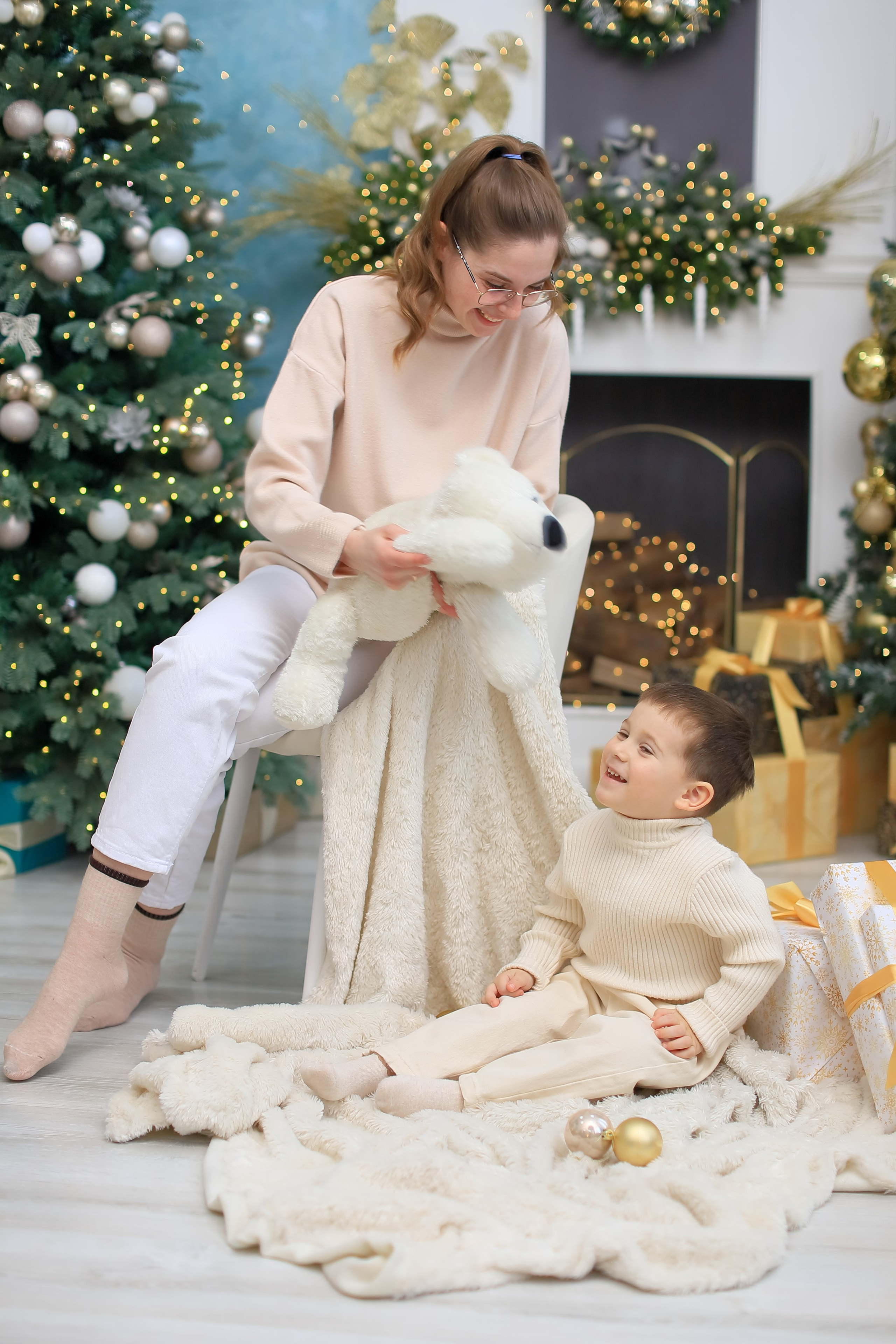 Семейные фотосессии в интерьере. Интерьерная фотостудия Toffee Studio