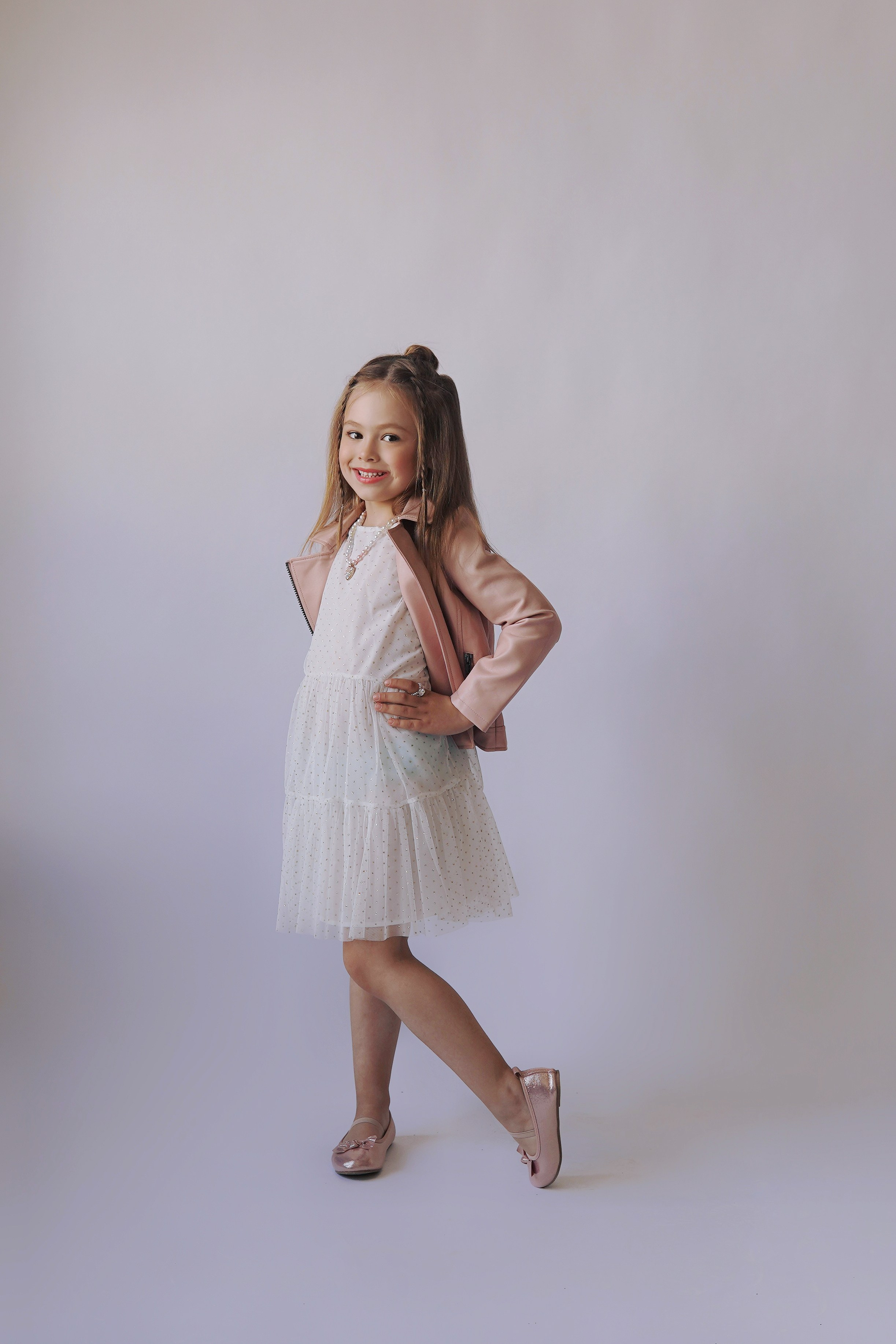 Лиза. DEWA | фотостудия для маркетплейсов