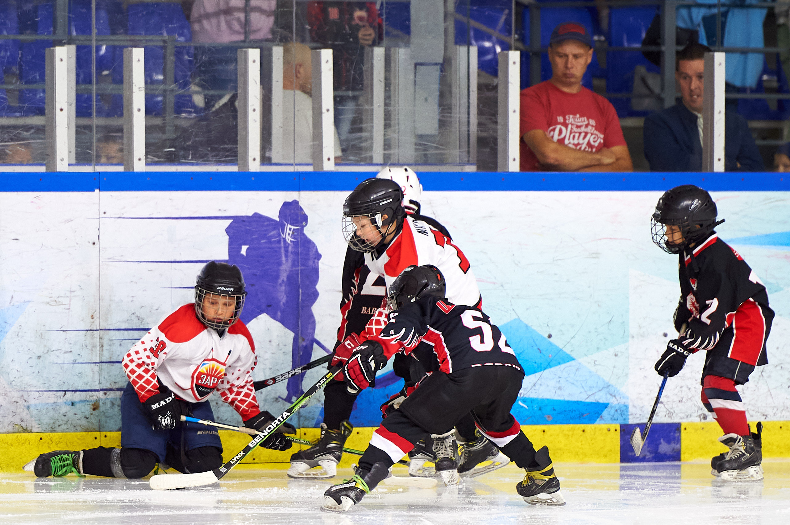 Хоккей. Фрагменты съемки для ХК Заря-2014. Спортивный репортажный фотограф в Ижевске Сергей Мерзляков