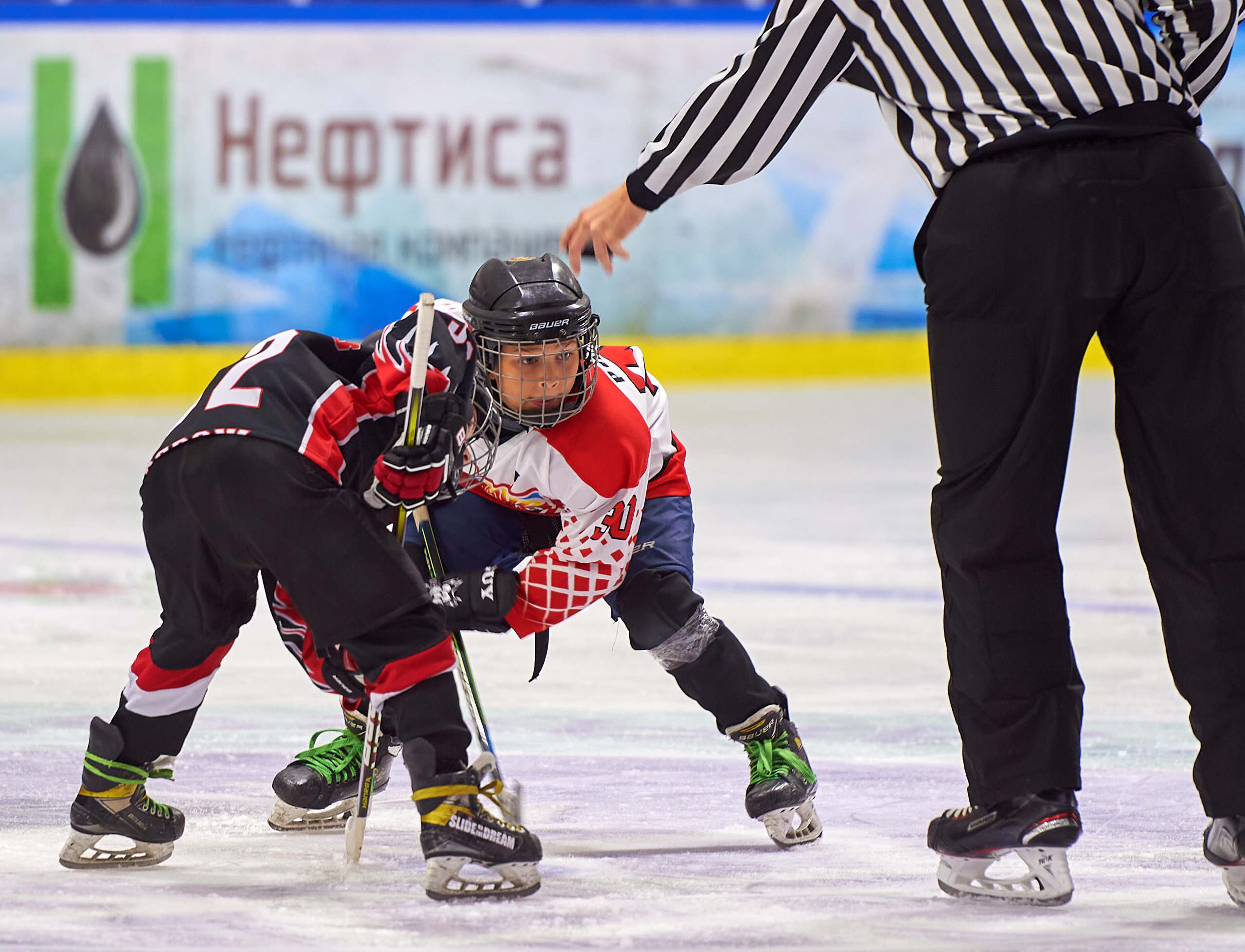 Хоккей. Фрагменты съемки для ХК Заря-2014. Спортивный репортажный фотограф в Ижевске Сергей Мерзляков