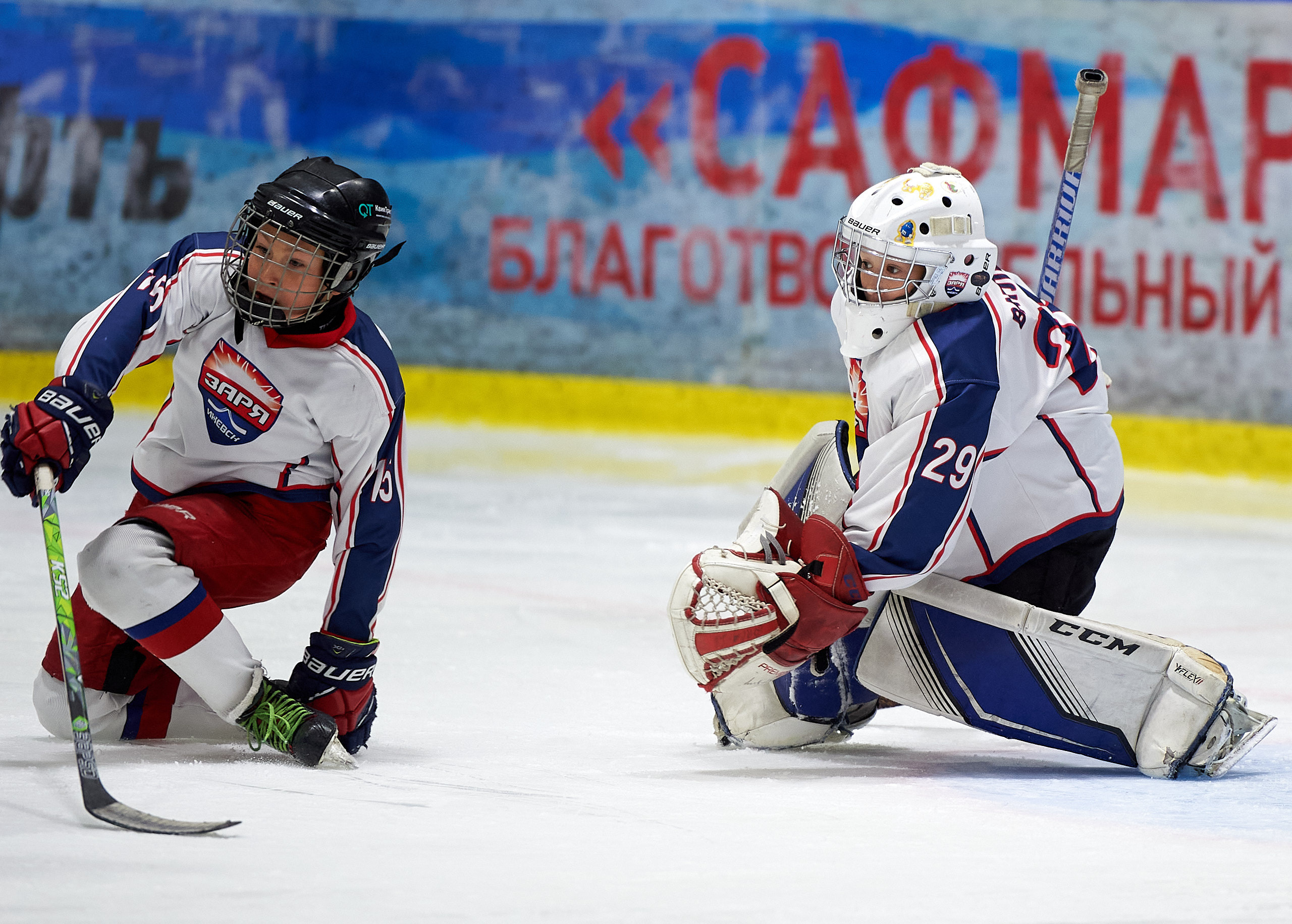 Хоккей. Фрагменты съемки для ХК Заря-2013. Спортивный репортажный фотограф в Ижевске Сергей Мерзляков