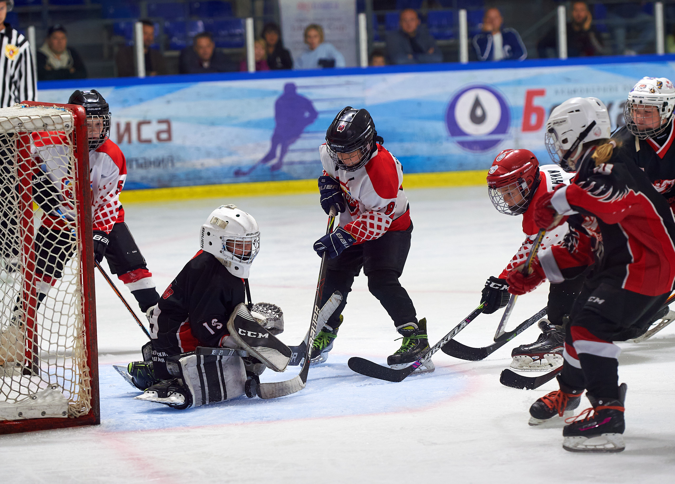 Хоккей. Фрагменты съемки для ХК Заря-2014. Спортивный репортажный фотограф в Ижевске Сергей Мерзляков