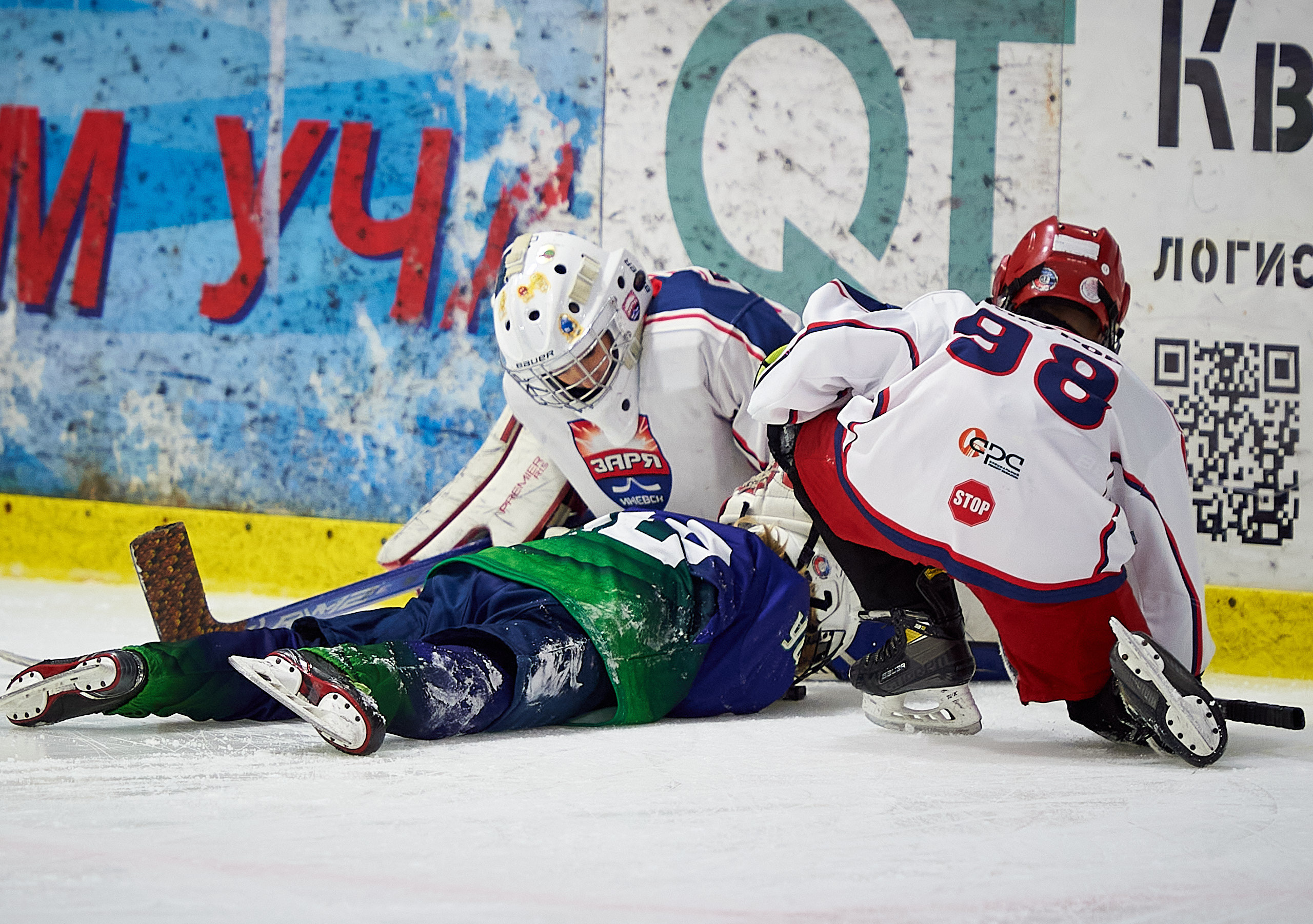 Хоккей. Фрагменты съемки для ХК Заря-2013. Спортивный репортажный фотограф в Ижевске Сергей Мерзляков