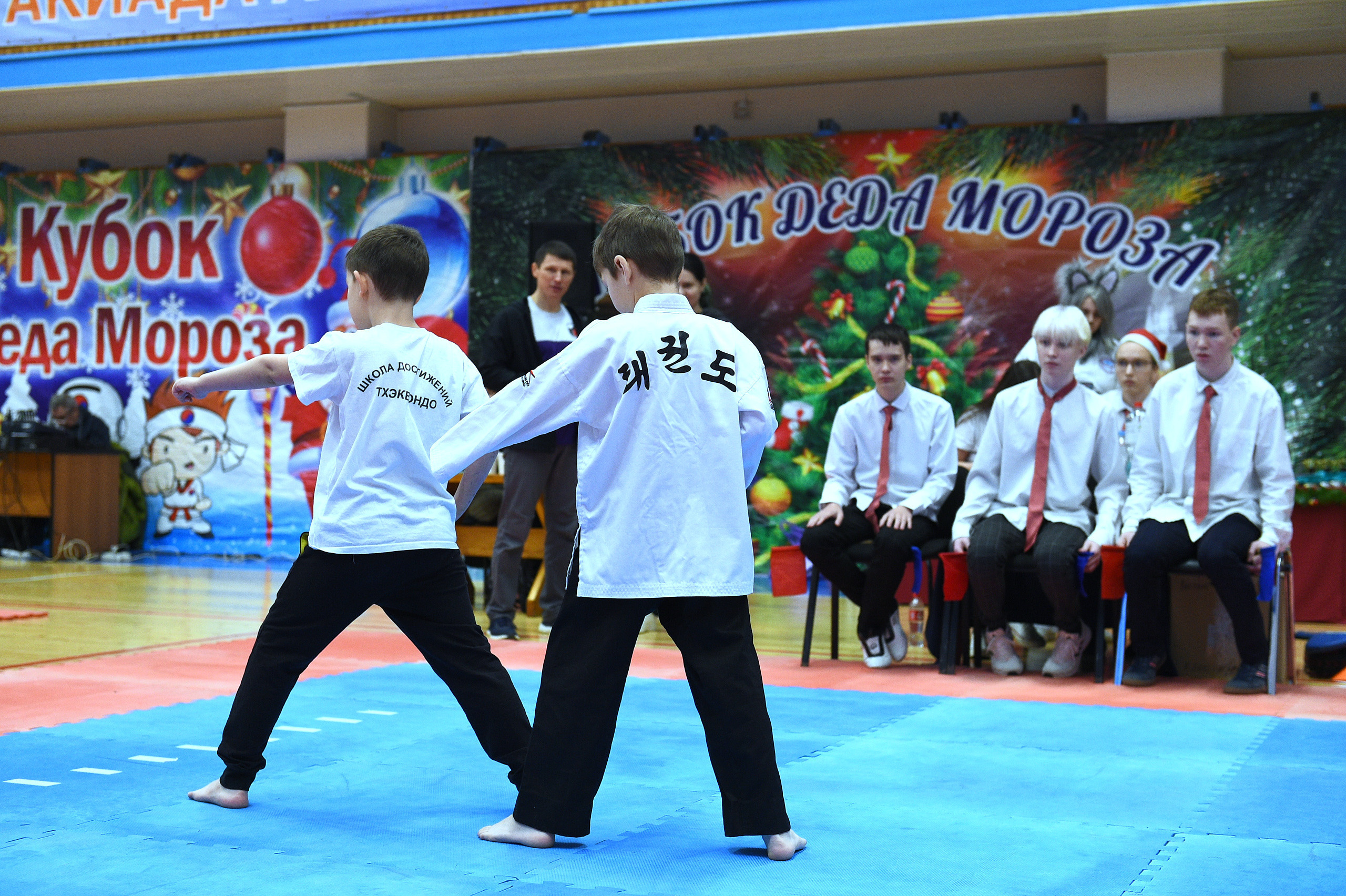 Тхэквондо. Новогодний турнир 2023. Спортивный репортажный фотограф в Ижевске Сергей Мерзляков