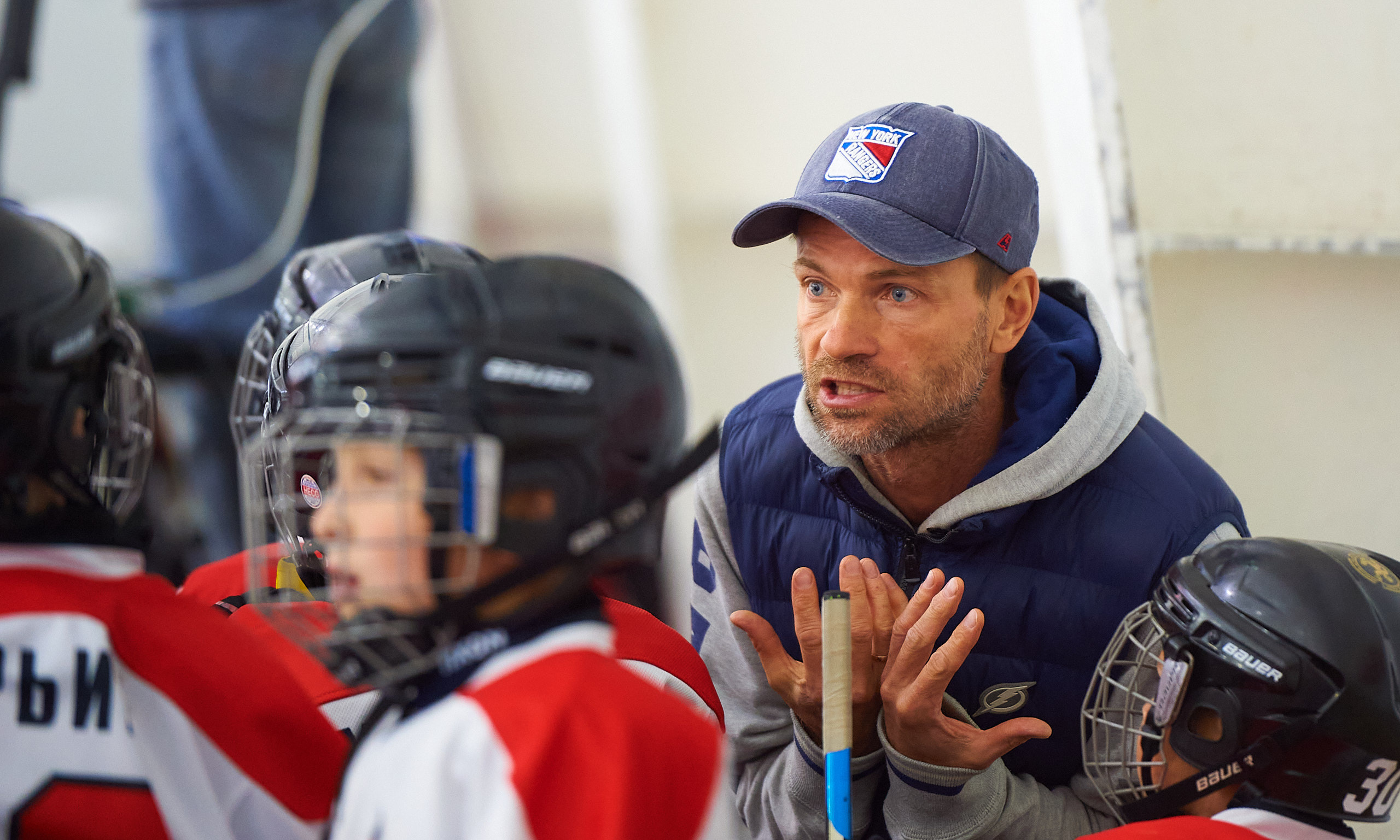 Хоккей. Фрагменты съемки для ХК Заря-2014. Спортивный репортажный фотограф в Ижевске Сергей Мерзляков