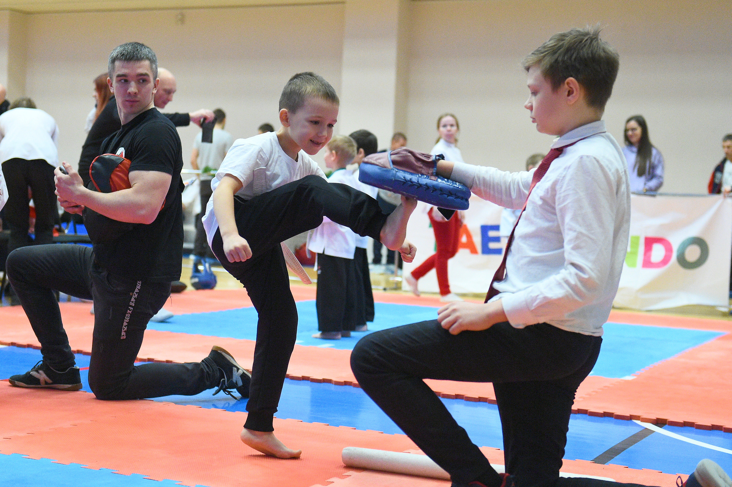 Тхэквондо. Новогодний турнир 2023. Спортивный репортажный фотограф в Ижевске Сергей Мерзляков