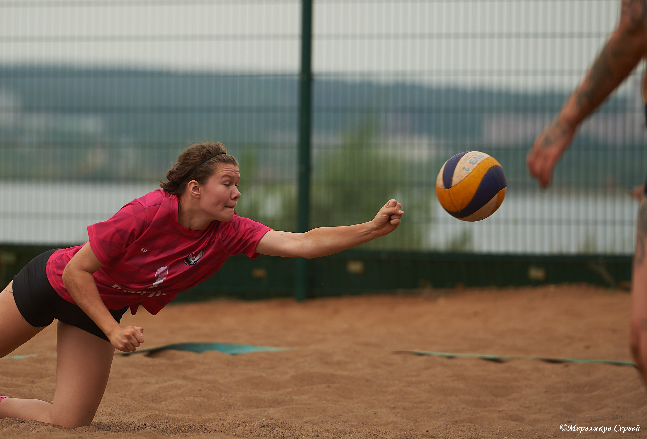 Пляжный волейбол. 28.05.2023. Ижевск. Спортивный репортажный фотограф в Ижевске Сергей Мерзляков