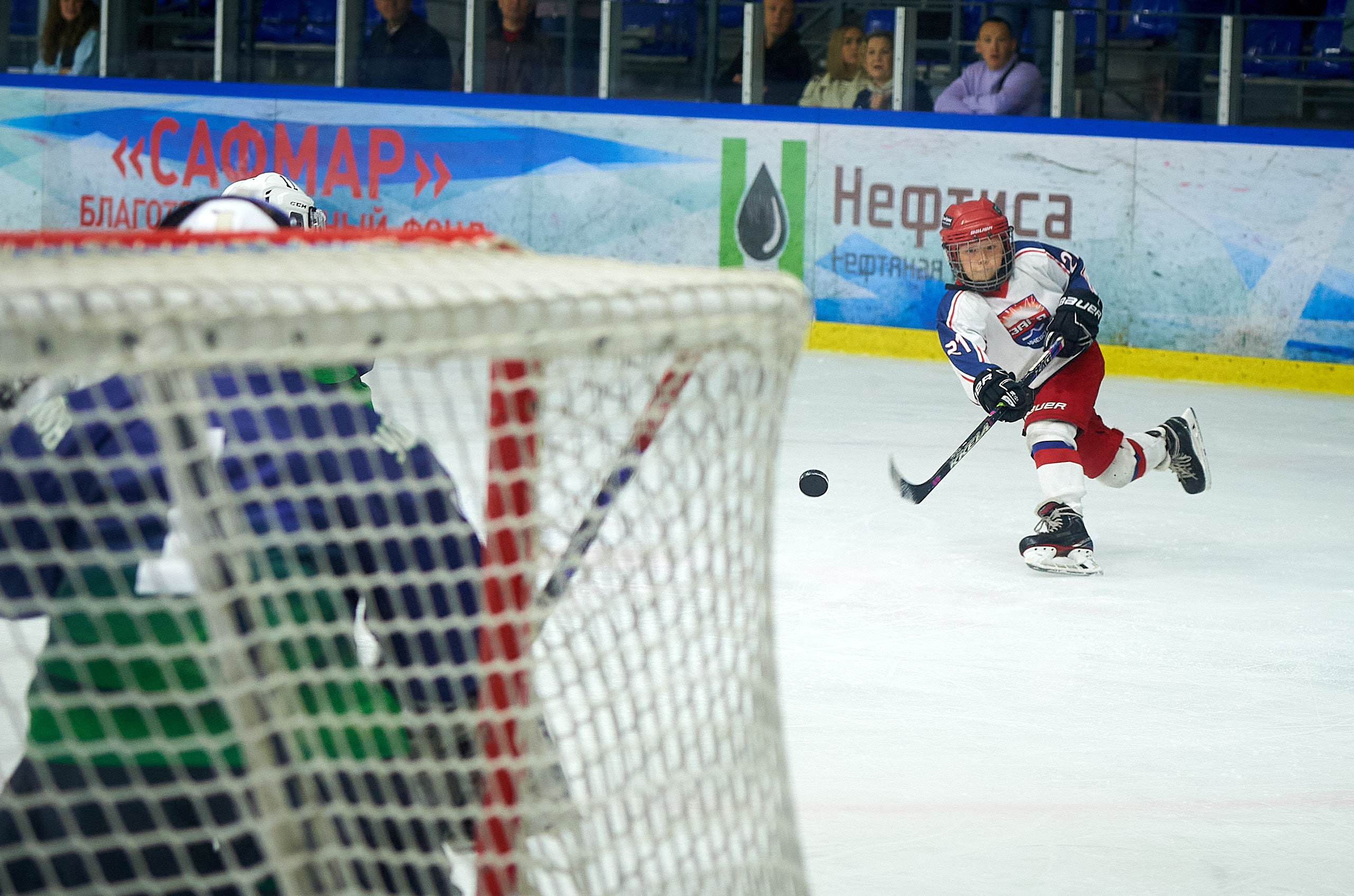 Хоккей. Фрагменты съемки для ХК Заря-2013. Спортивный репортажный фотограф в Ижевске Сергей Мерзляков