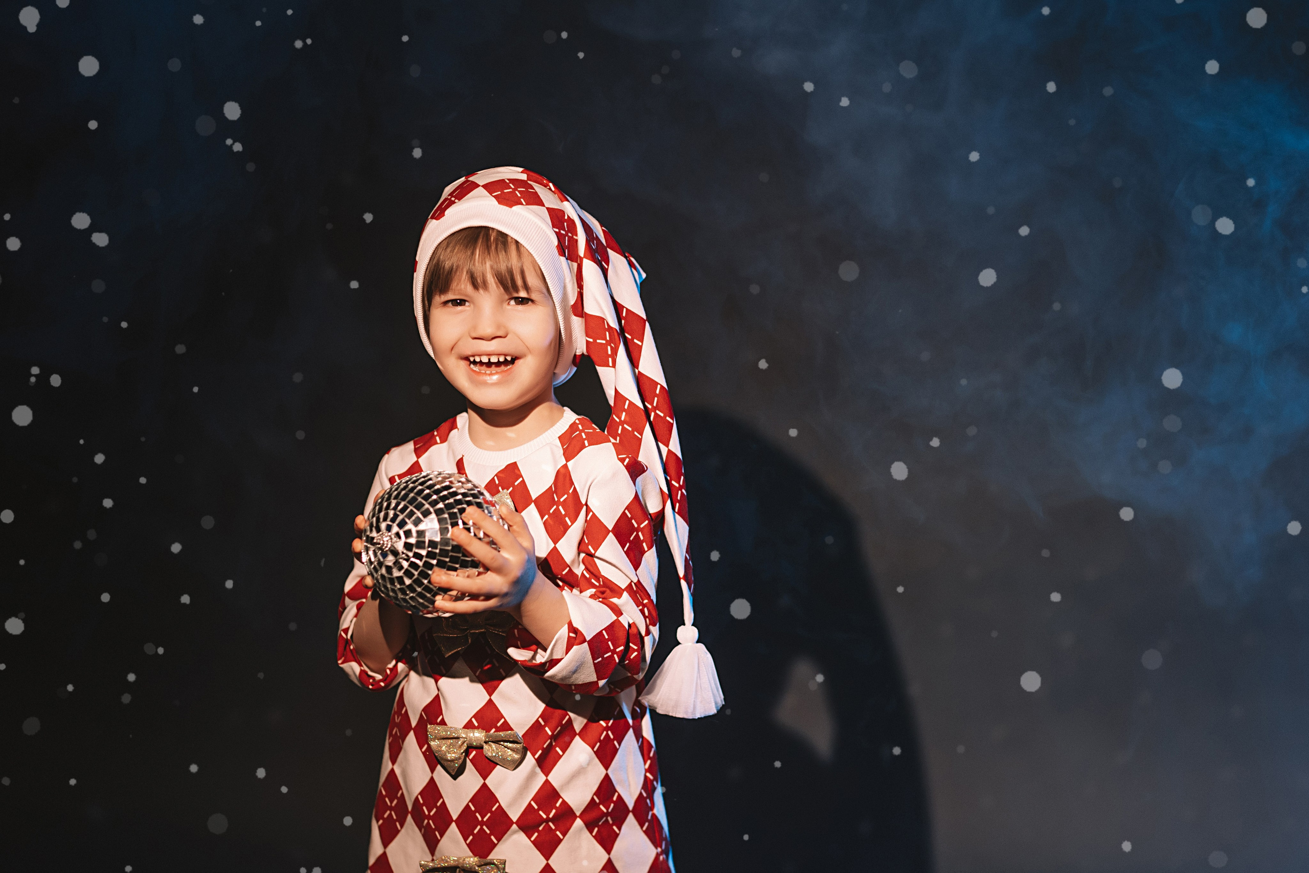 Волшебник. Семейный фотограф Тюмень, фотограф на роды Салмина Мария
