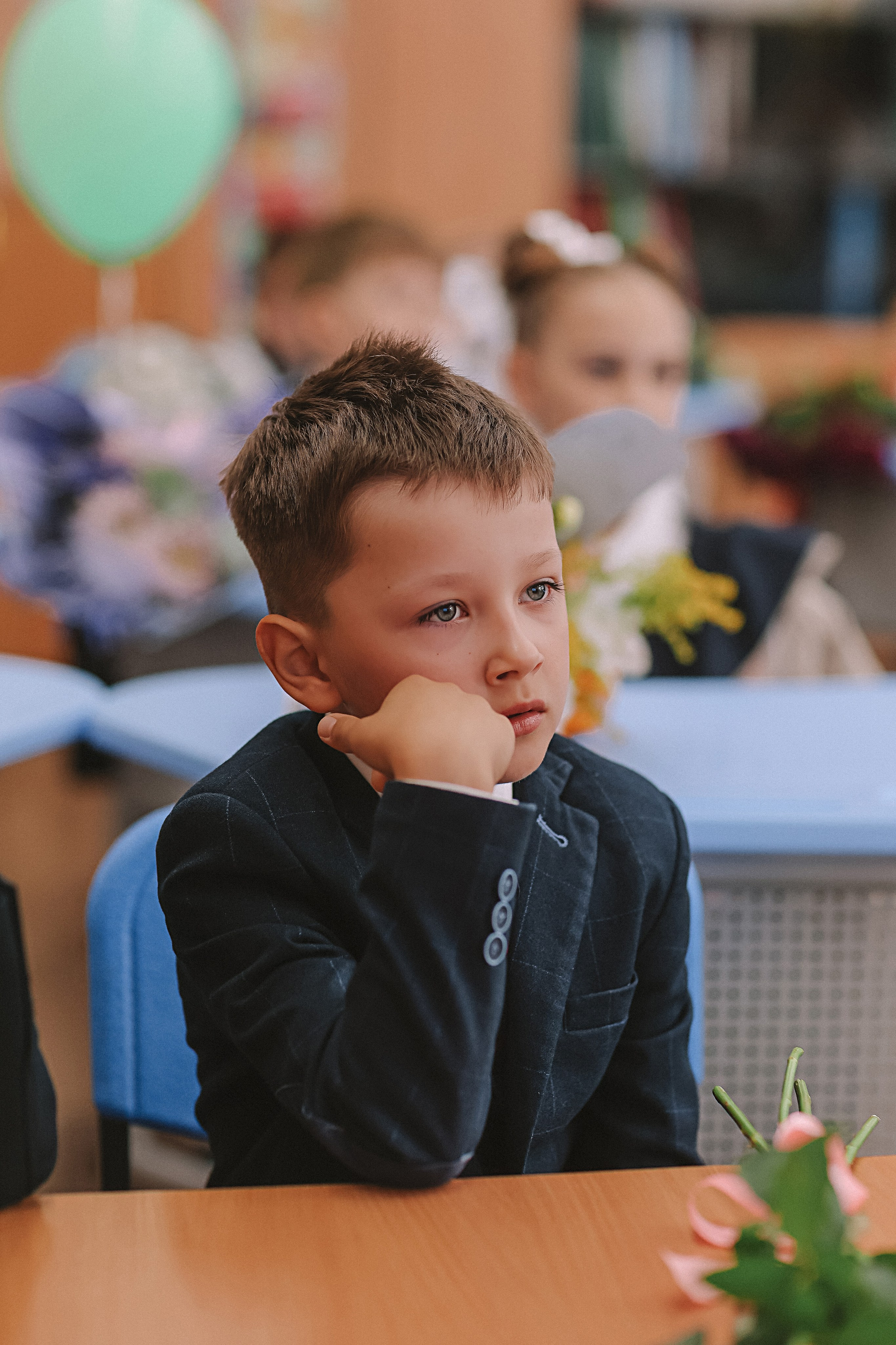 1 сентября линейка+кл час+портреты. Семейный фотограф Тюмень, фотограф на роды Салмина Мария
