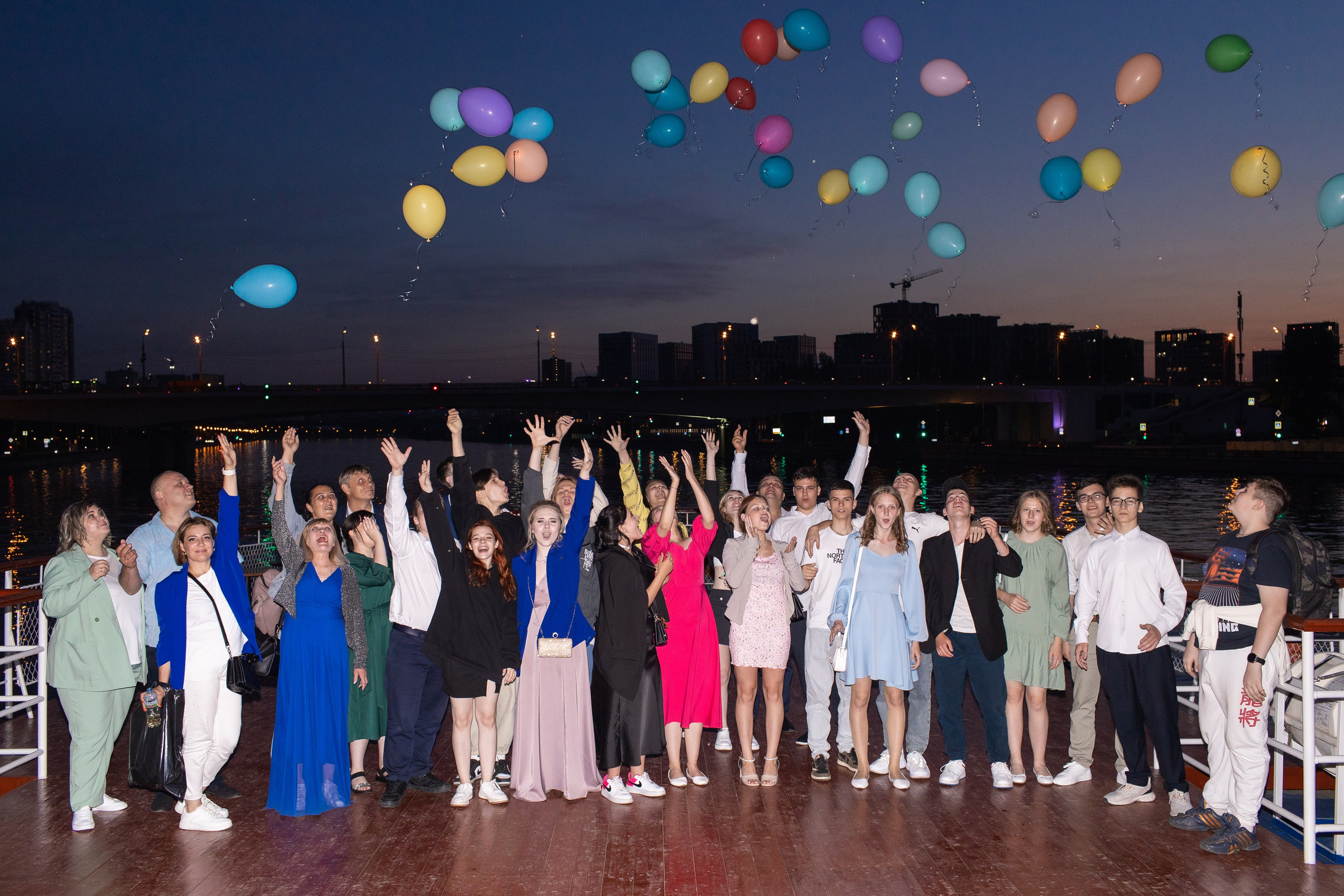 Выпускной на теплоходе Ривьера. Фотограф в Москве Десятова Ксения