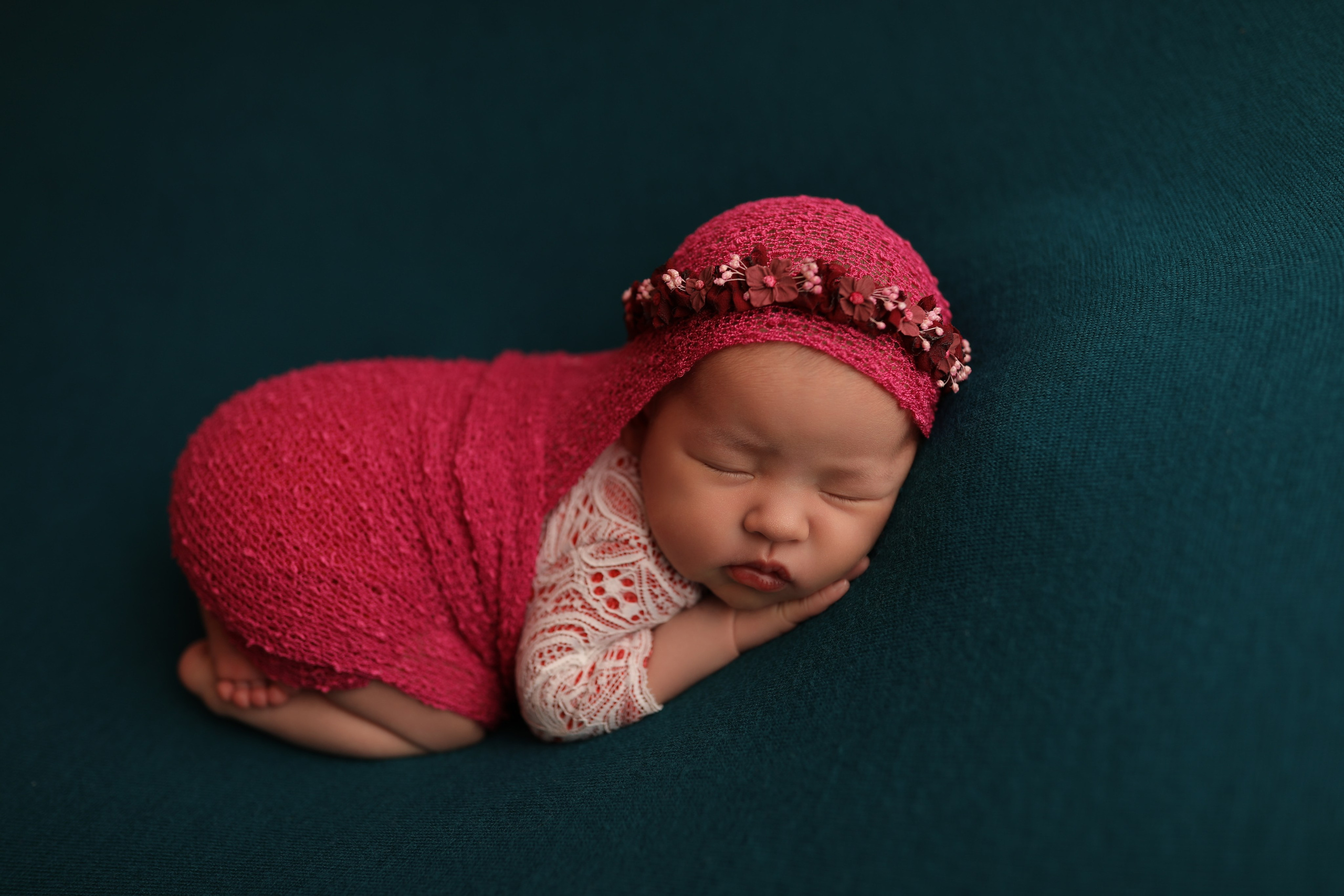 PH @anna_molodykh_newborn.almaty. Retoucher Aleksmokh