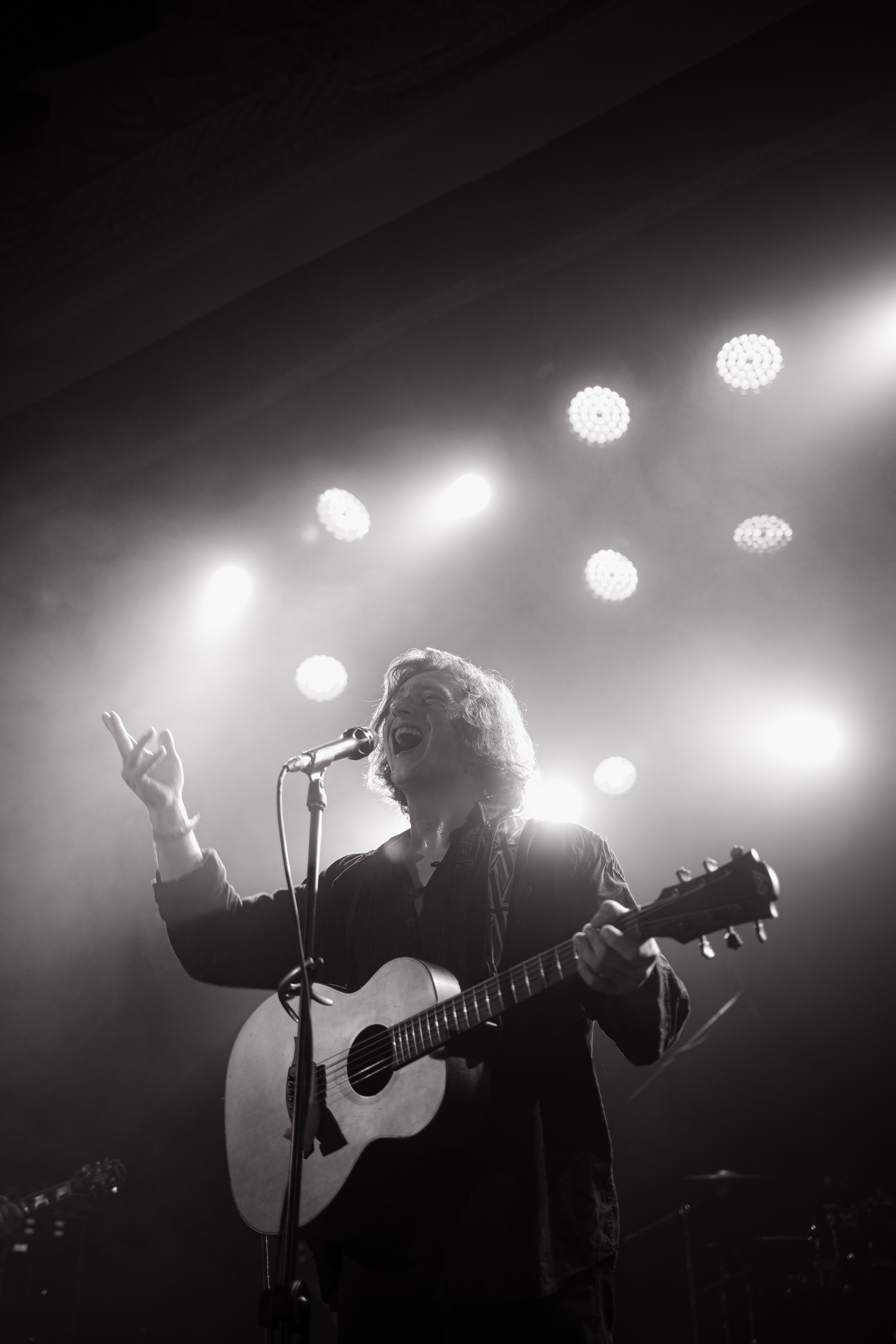 Бонд с кнопкой. Gorsvet.ph