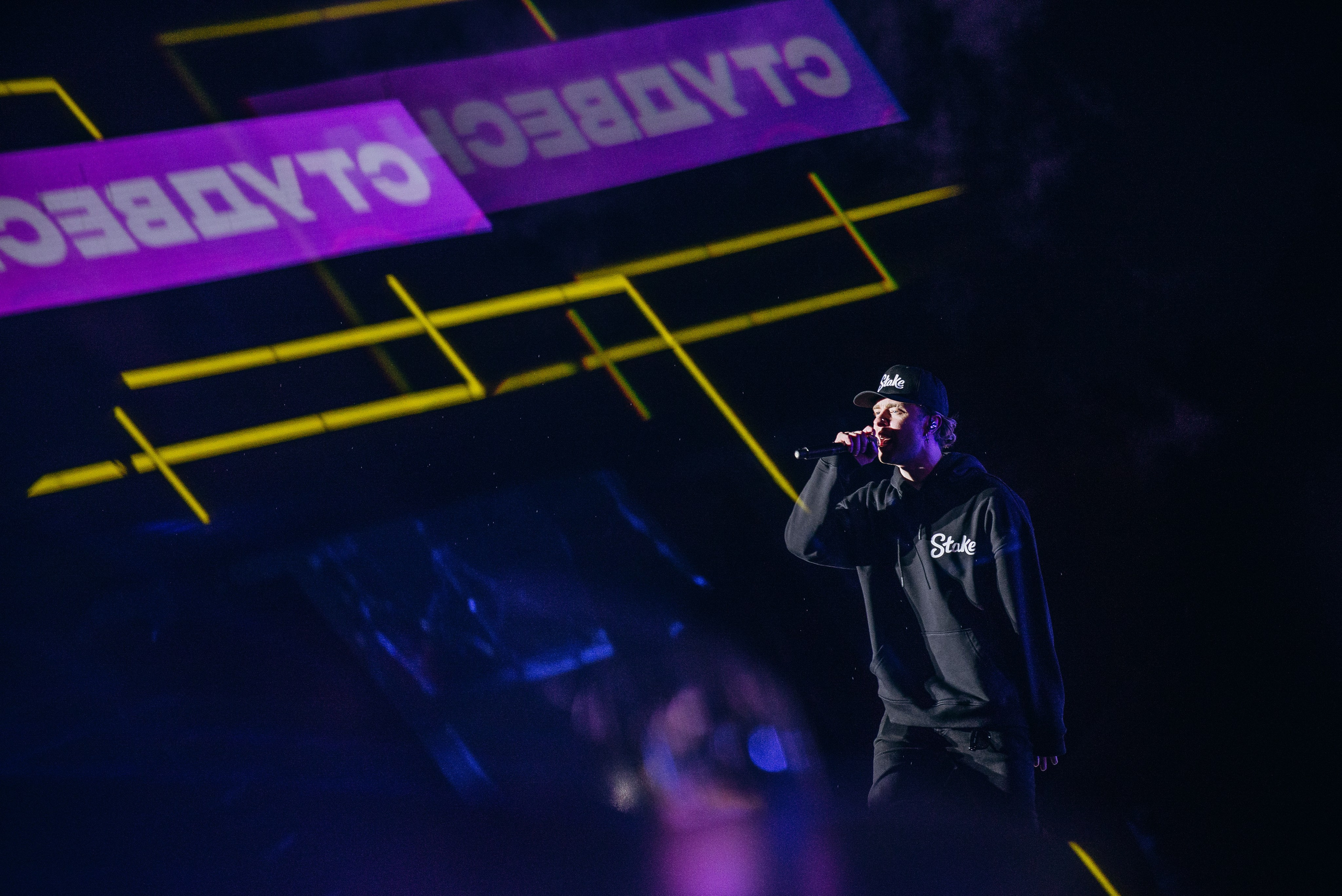 Егор Крид. Репортажный и портретный фотограф в Барнауле Аурика Митеску