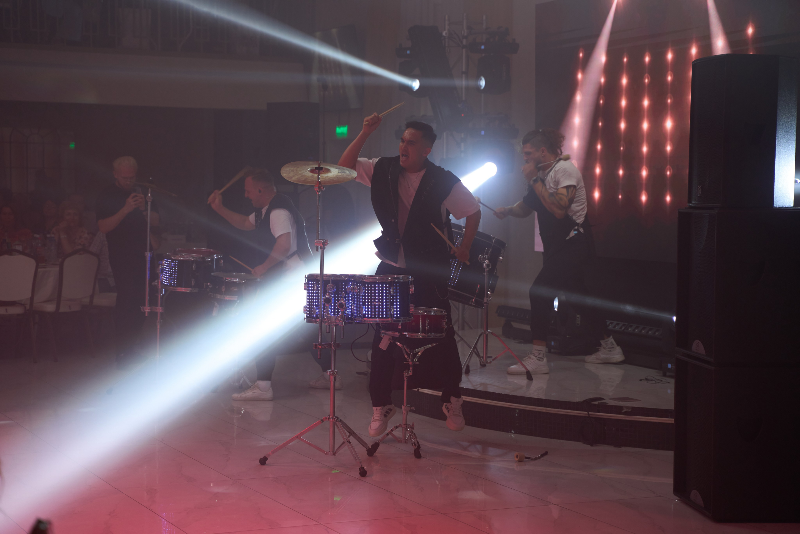 Выпускной. Дипломированный фотограф в Новосибирске. Фотографирую свадьбы, репортажи, индивидуальные фотосессии, lovestory(семейные)