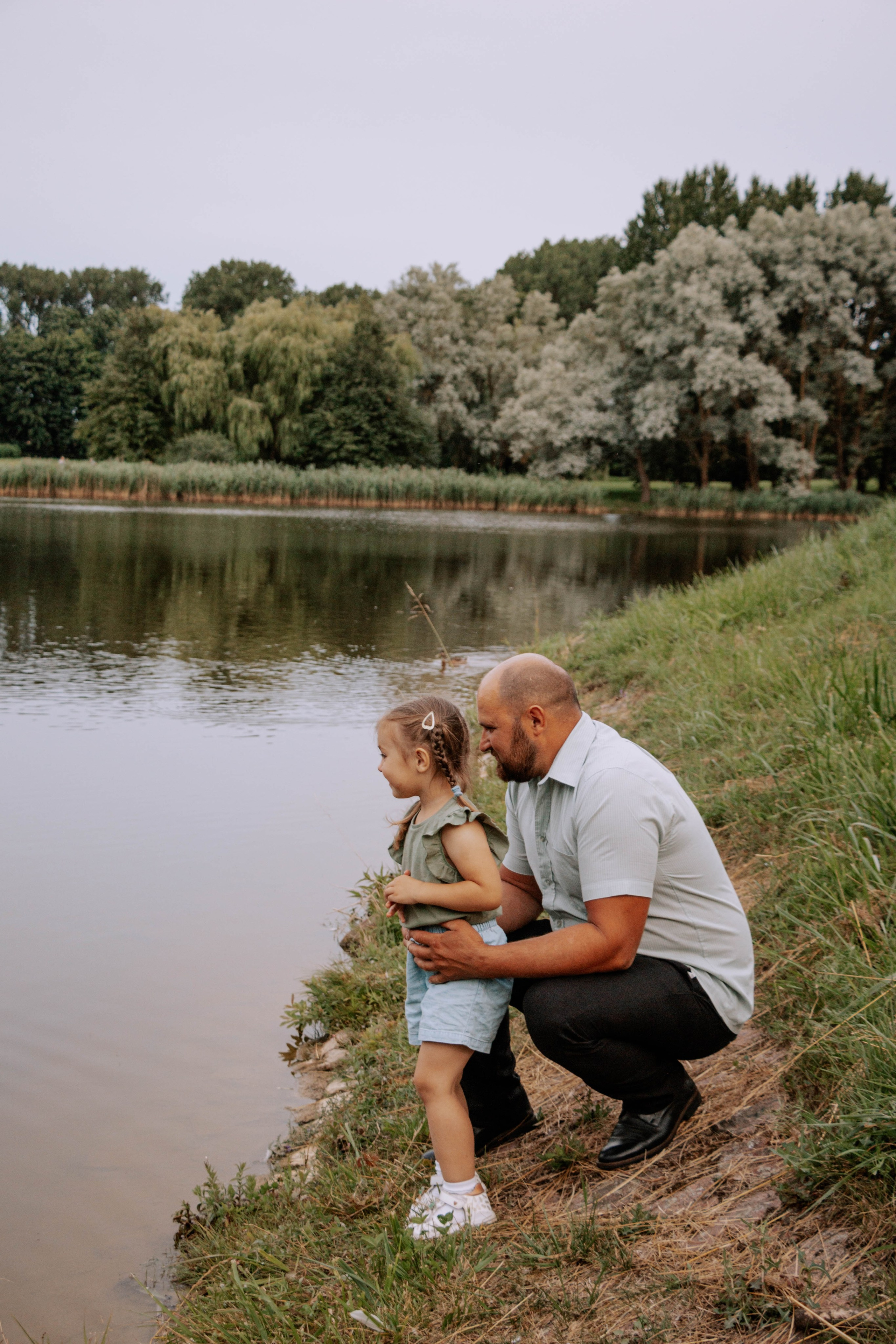 Алексей, Римма, Аннушка и Полина. Бережно сохраняю ваши чувства и истории на своих фотографиях