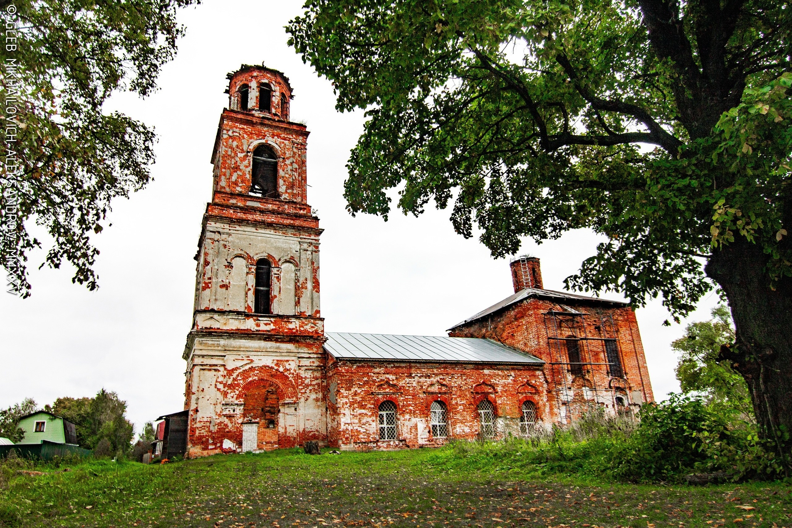 Культовые сооружения (Соборы, церкви, часовни). Зодчество