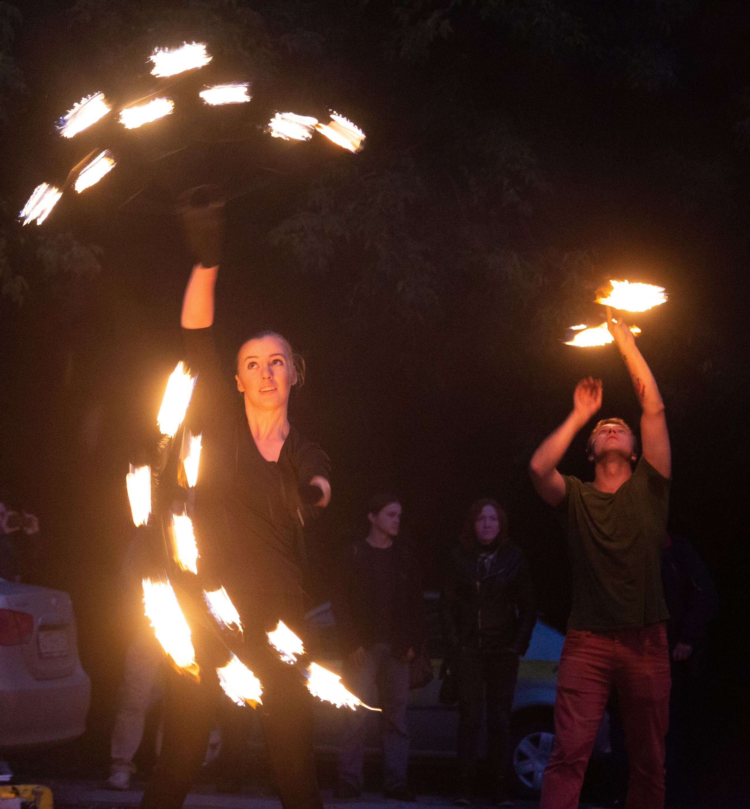 Огненное шоу в Перми. Фотограф Никита Попов. Фотограф Пермь. Фотосессия в фотостудии Перми и на свежем воздухе
