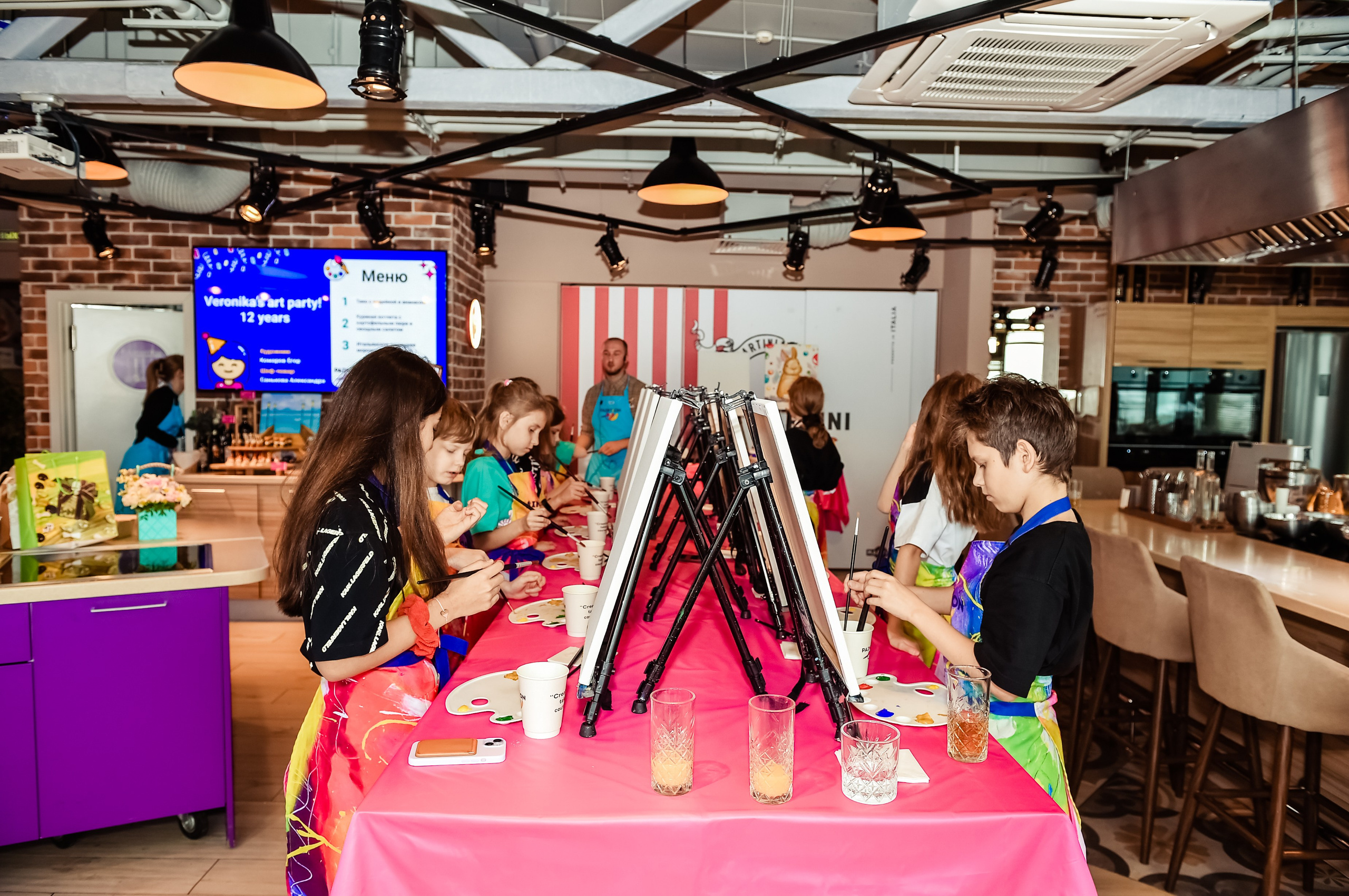 Репортажная фотосъемка на день рождения Вероники. Фотосессии в Москве, женский и семейный фотограф Юлия Михайленко