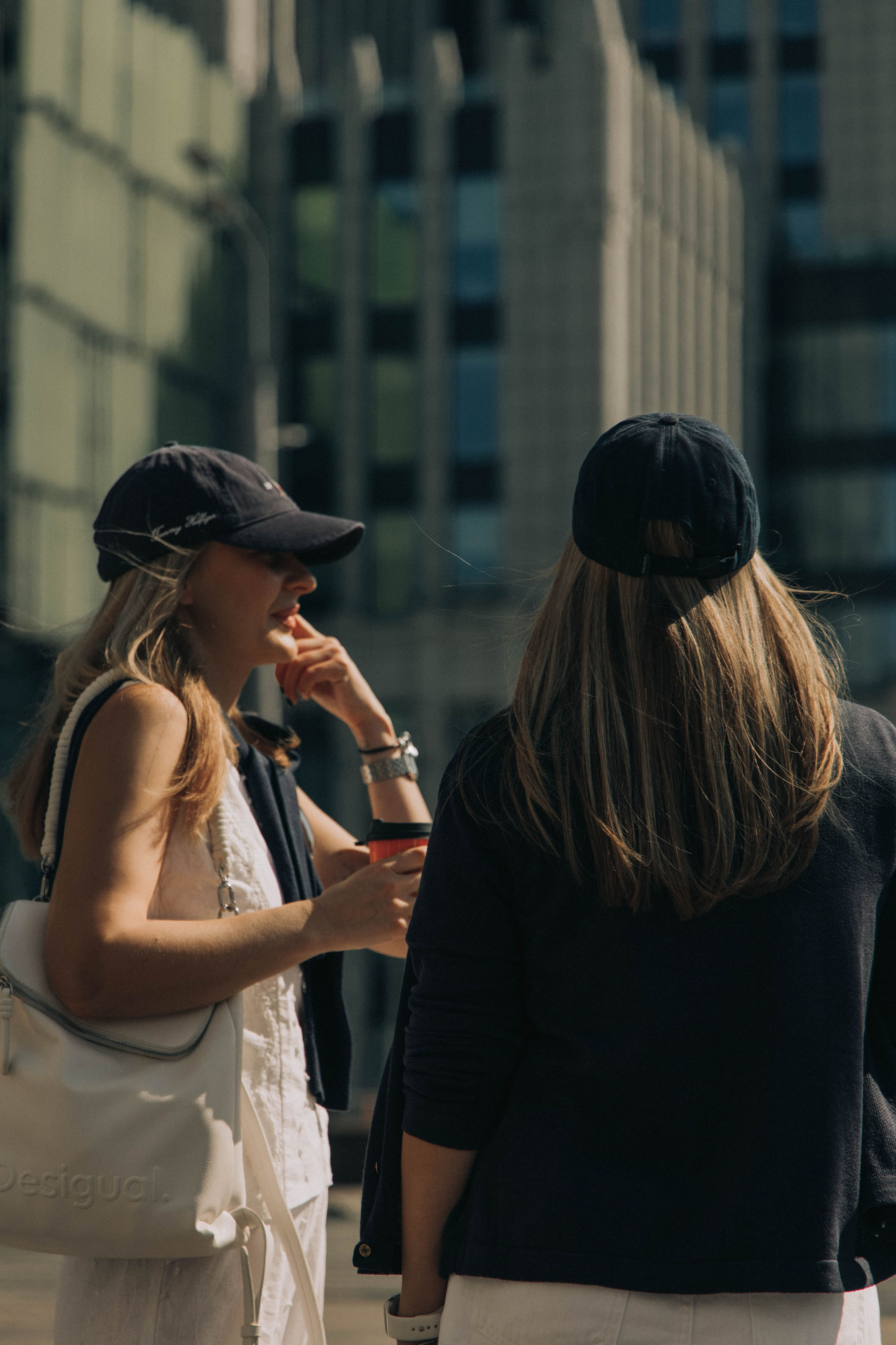 Прогулка Лиза и Марина. Фотограф lifestylе в Москве Пшеничная Анастасия