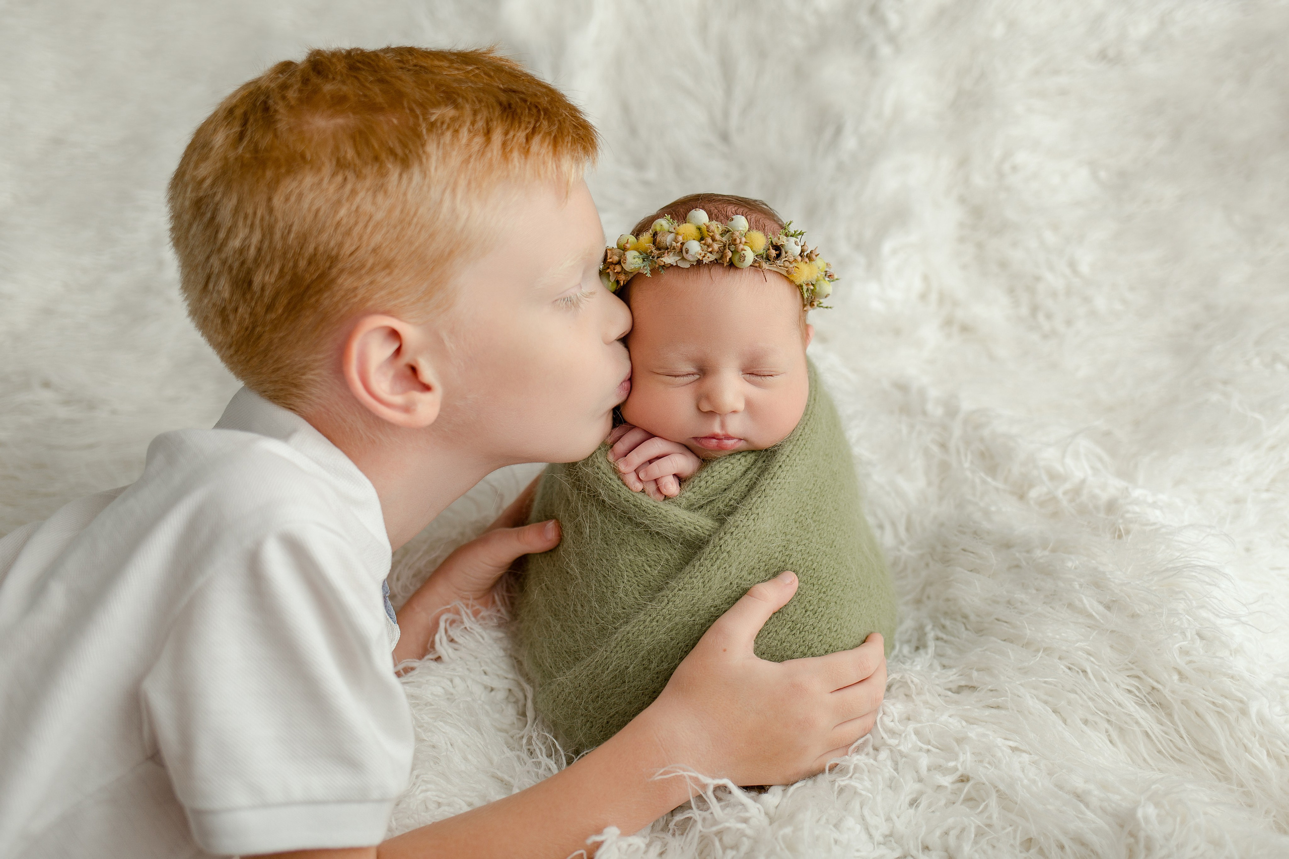 Ньюборн девочки. Фотограф новорожденных, семейный, детский фотограф в Москве и Московской области