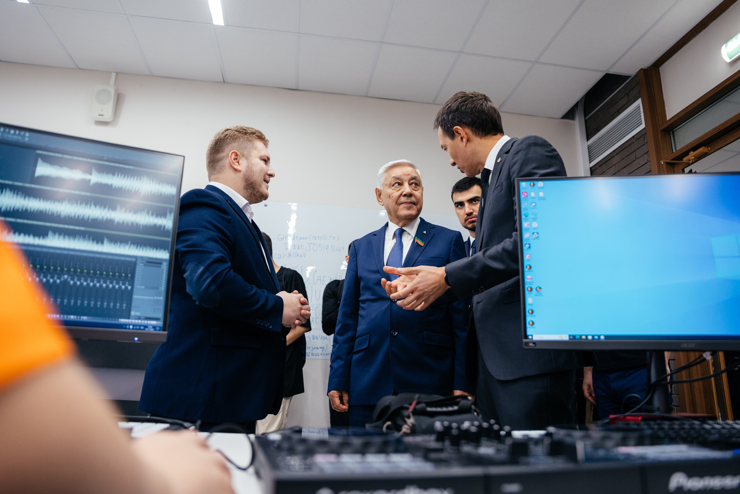 Фотограф на конференцию. Хороший репортажный и промышленный фотограф в Казани Алексей Щелконогов