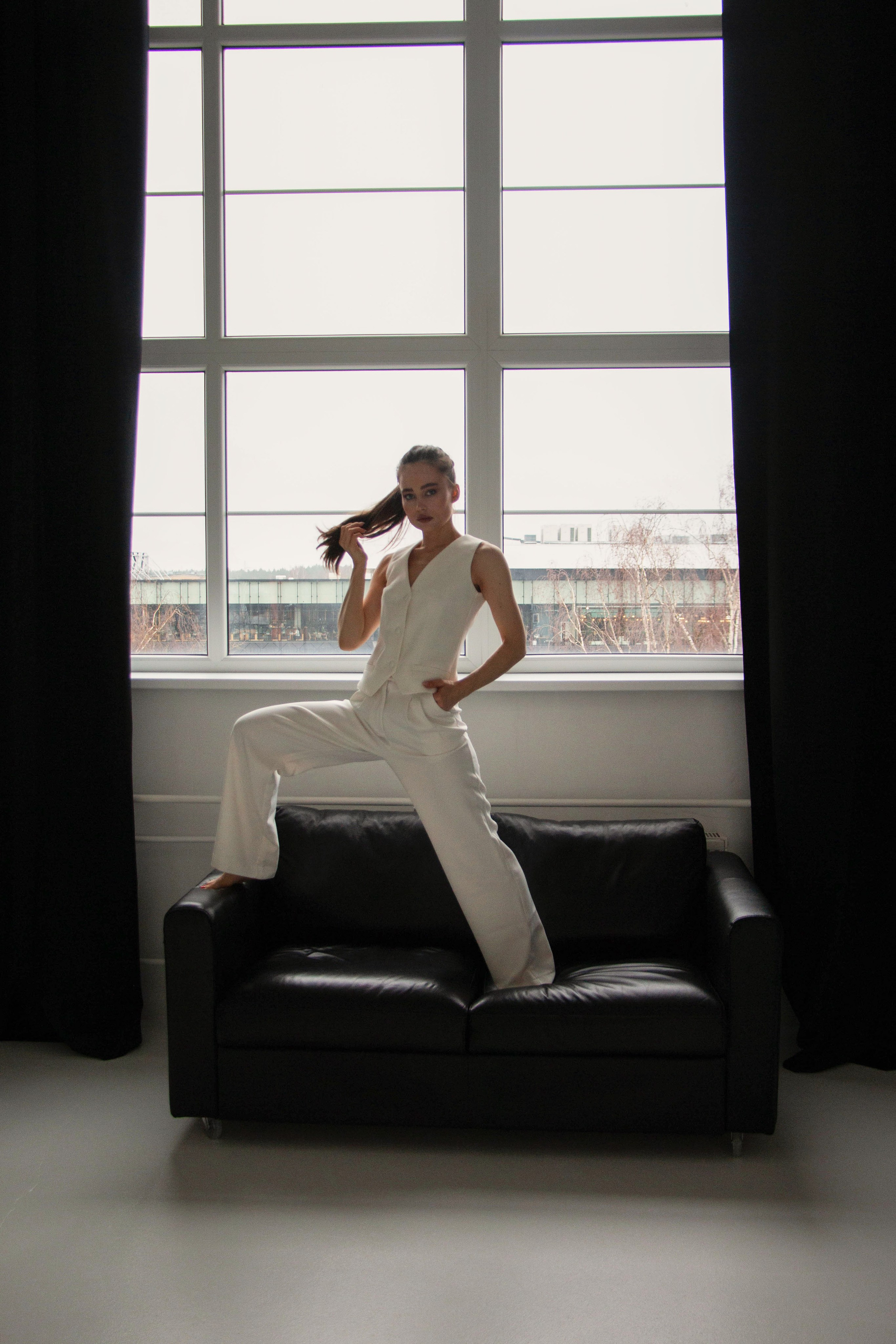 Алина. Бережно сохраняю ваши чувства и истории на своих фотографиях