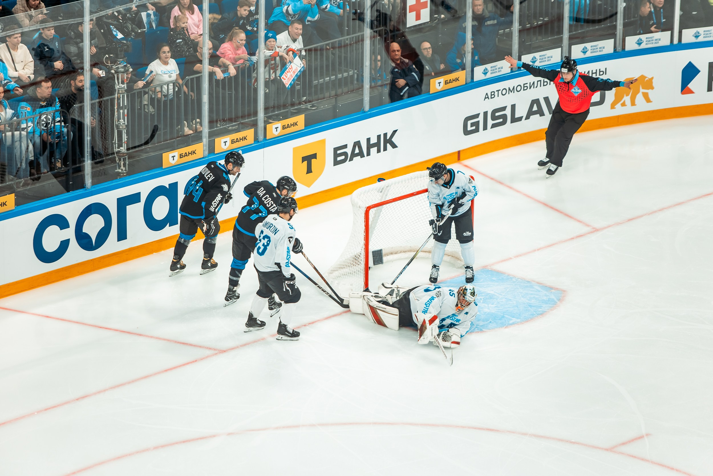 KHL All-Star 2025. Репортажный фотограф в Сочи Дмитрий Ветринский