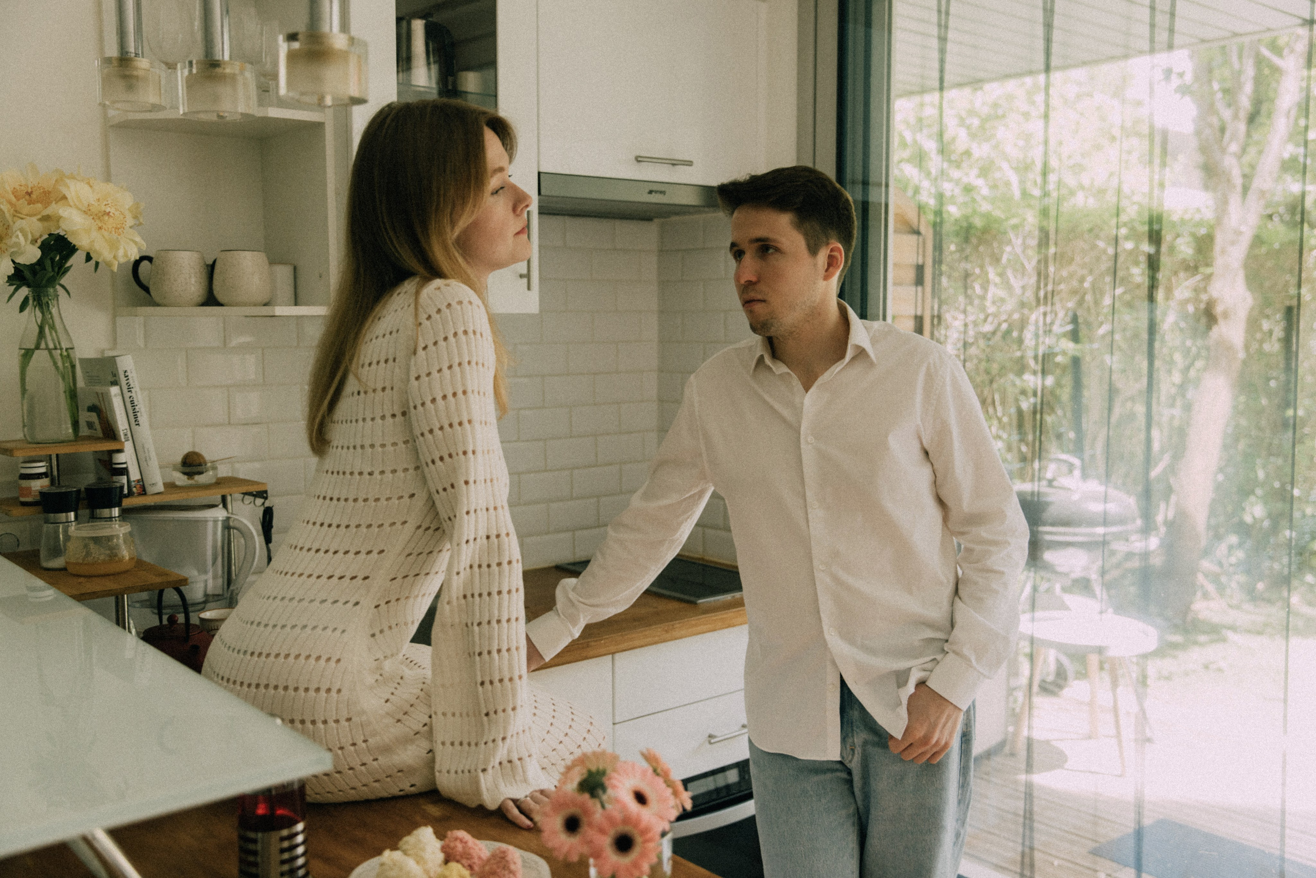 Love comes in the spring. Photographer in Paris