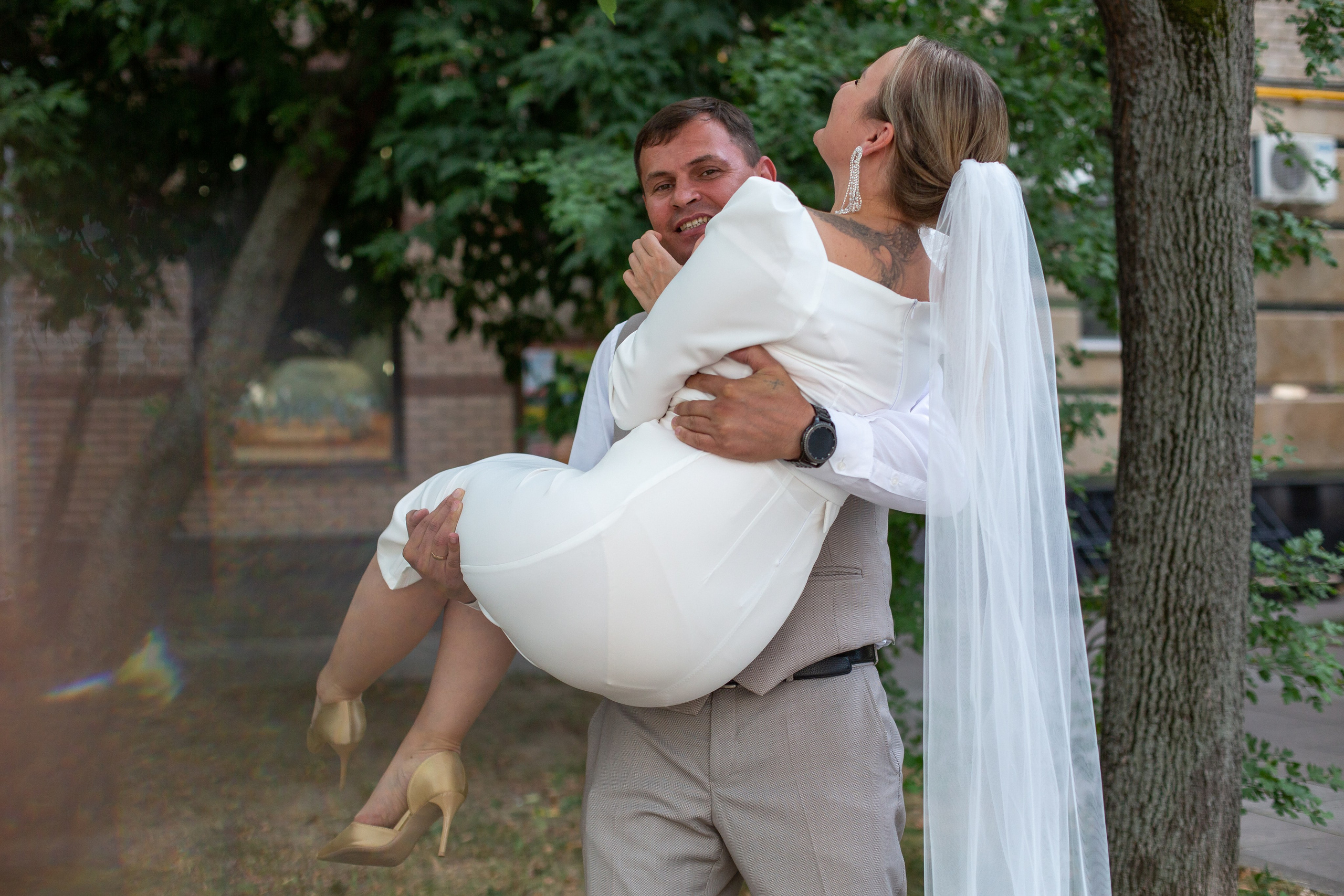 Примеры свадебных фотографий, позы для свадебной съёмки