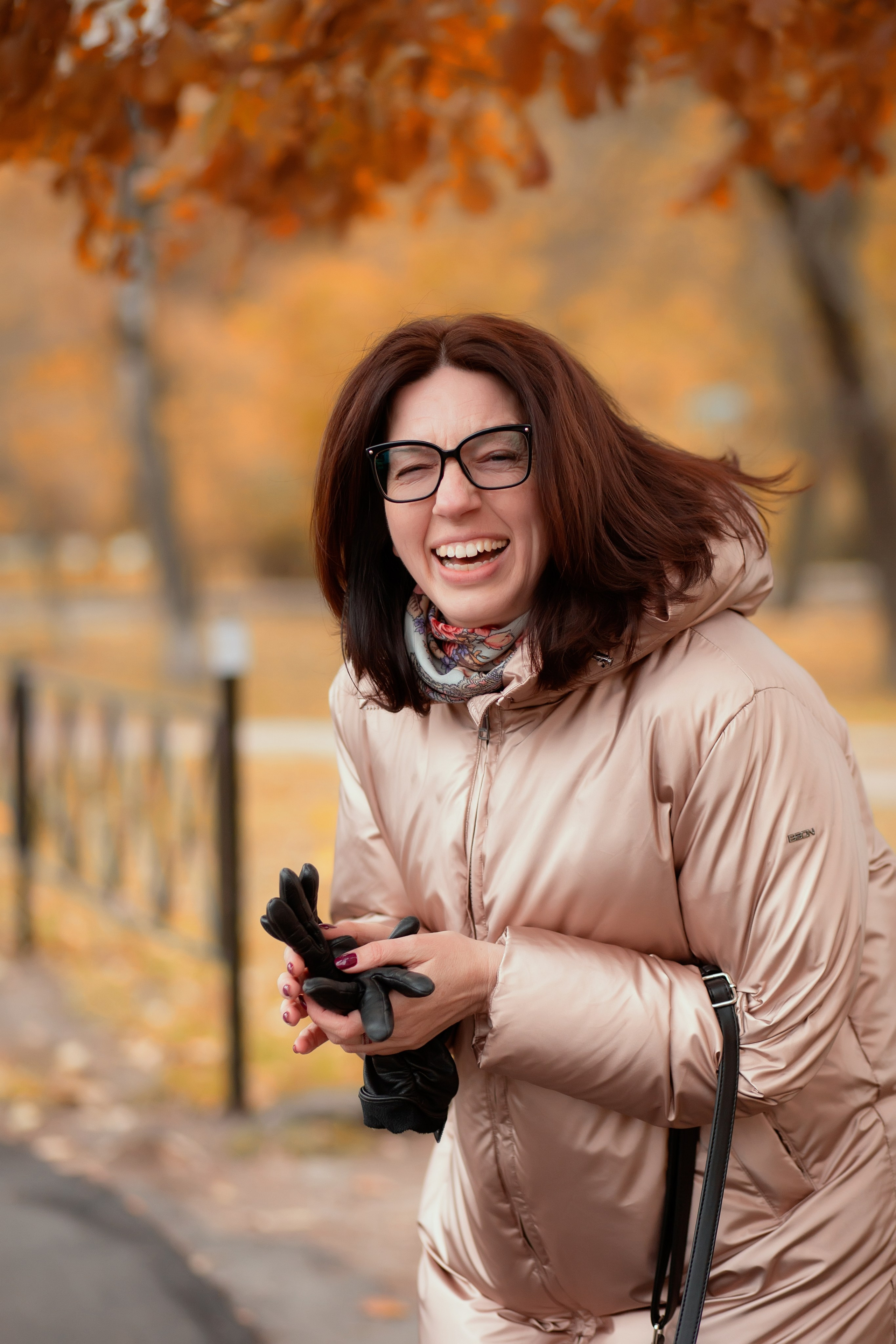 Осенняя фотосессия в парке Екатерингоф | Съемка в золотую осень в Санкт-Петербурге. Портретные фотосессии, контент-съемки, репортаж