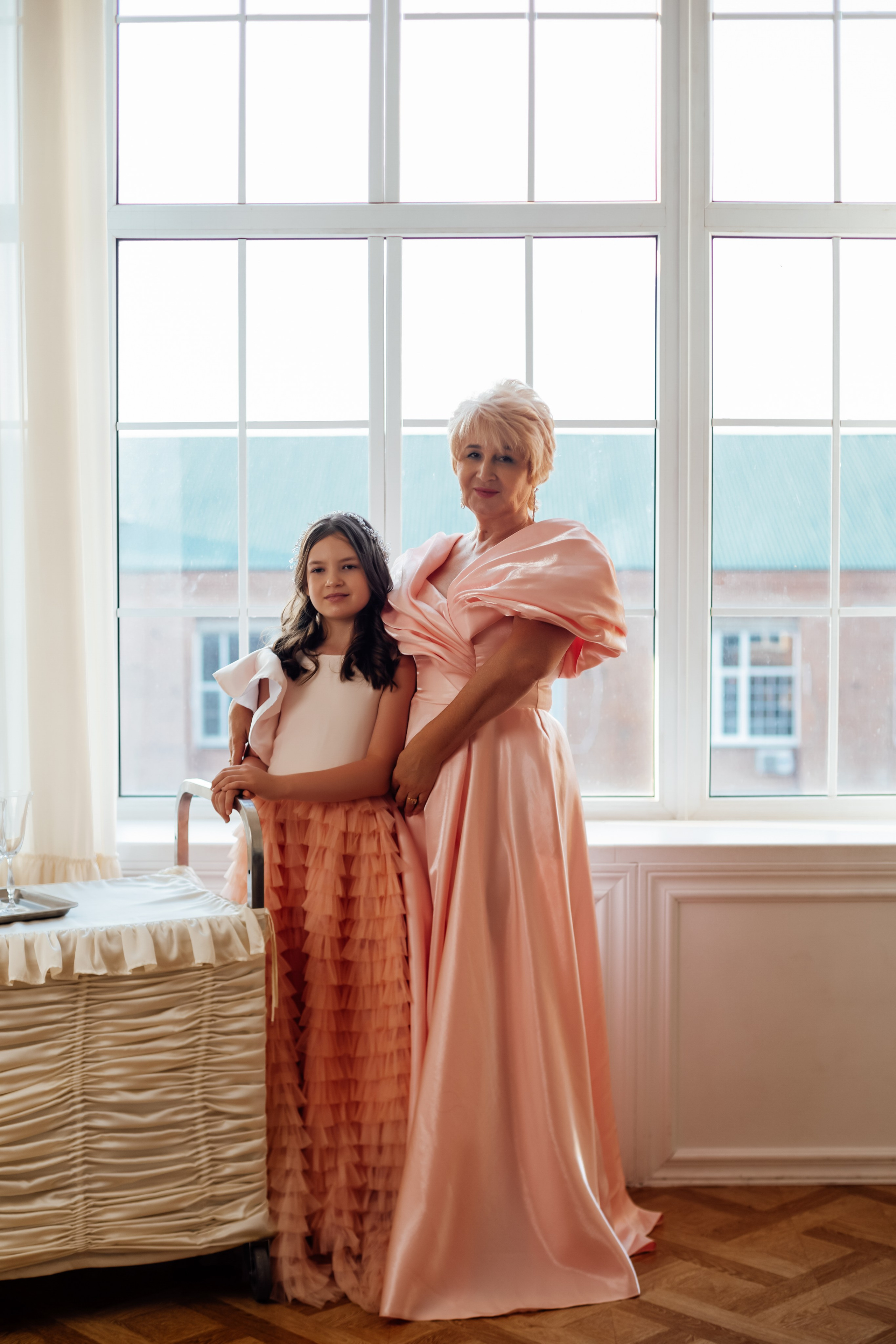 Бабушка с внучкой. Https://malovafoto.ru