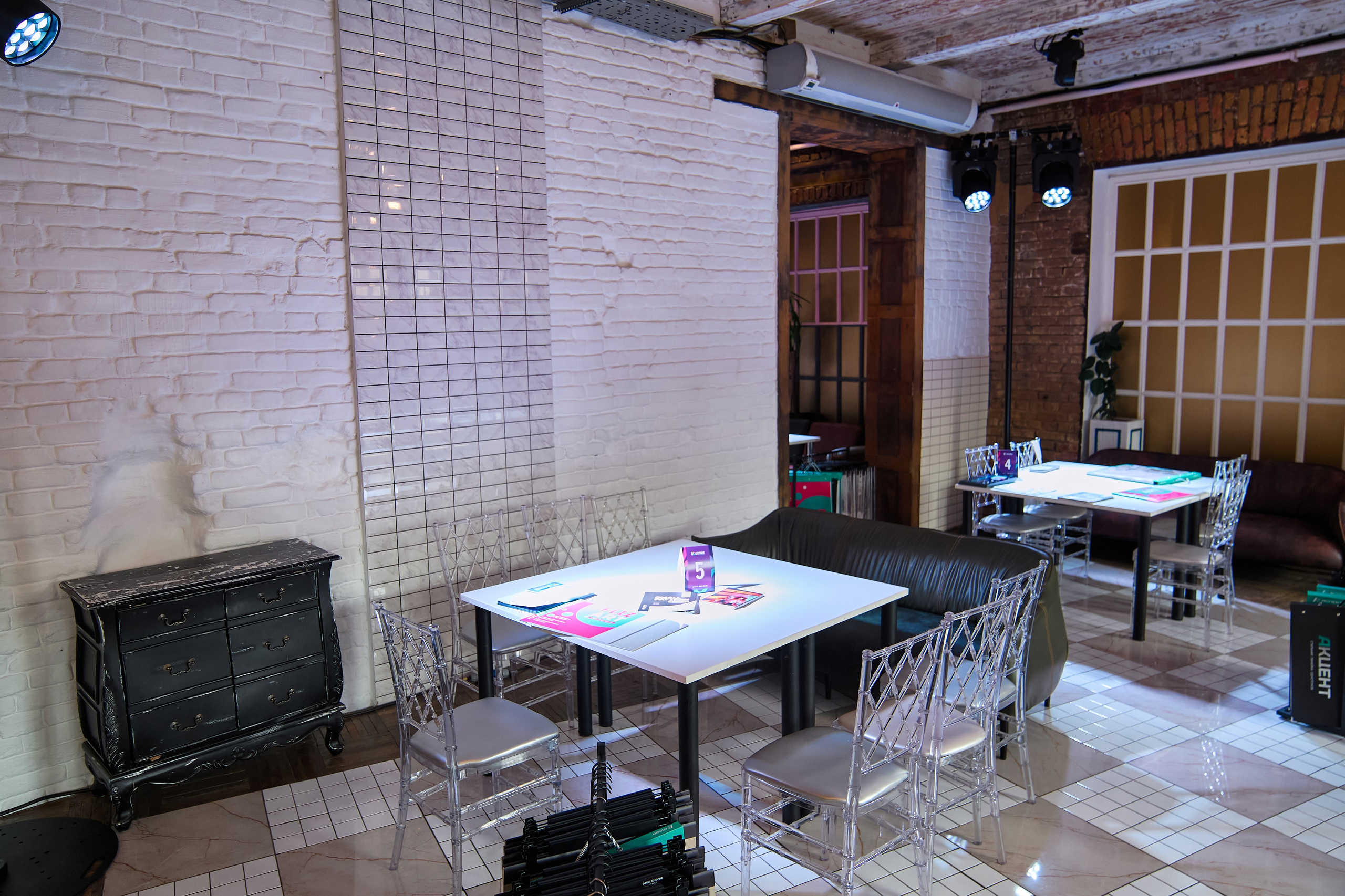 Обойный конгресс 10 (Palitra) 2024. Yankovski_001