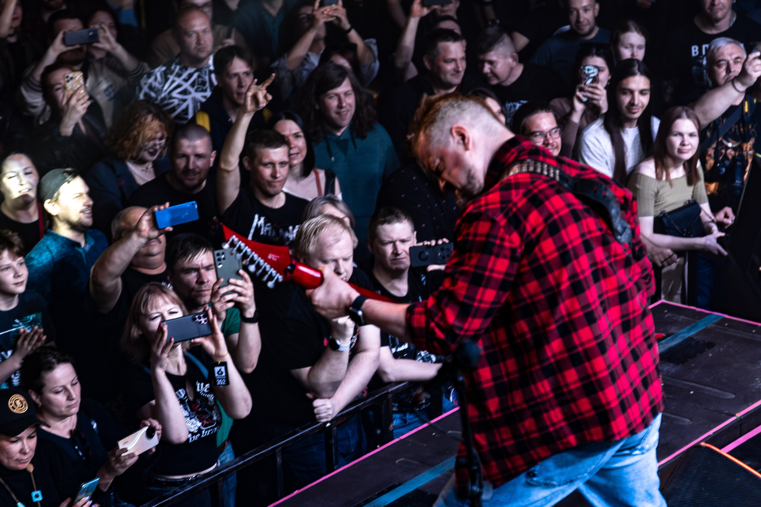 Фото концерта Александра Пушного и ОТП Студио в Свобода концерт холл. Репортажный фотограф Екатеринбург | Яркий, качественный репортаж | Концерты, клубы, репортаж, праздники, корпоративы