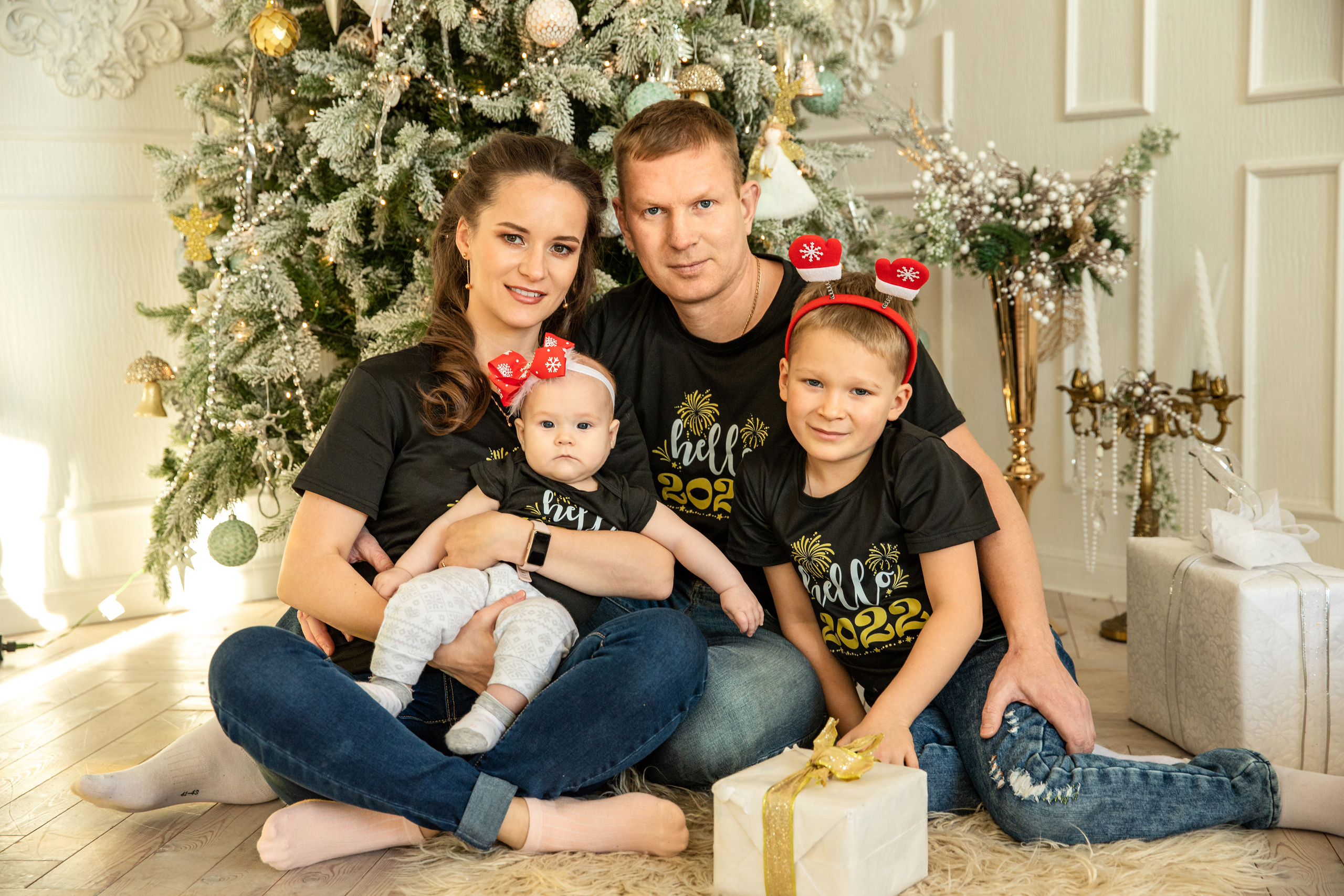 Фотосессия Полины с сиренью. Детский семейный фотограф в г. Находка Ольга Коваленко, фотостудия Memories