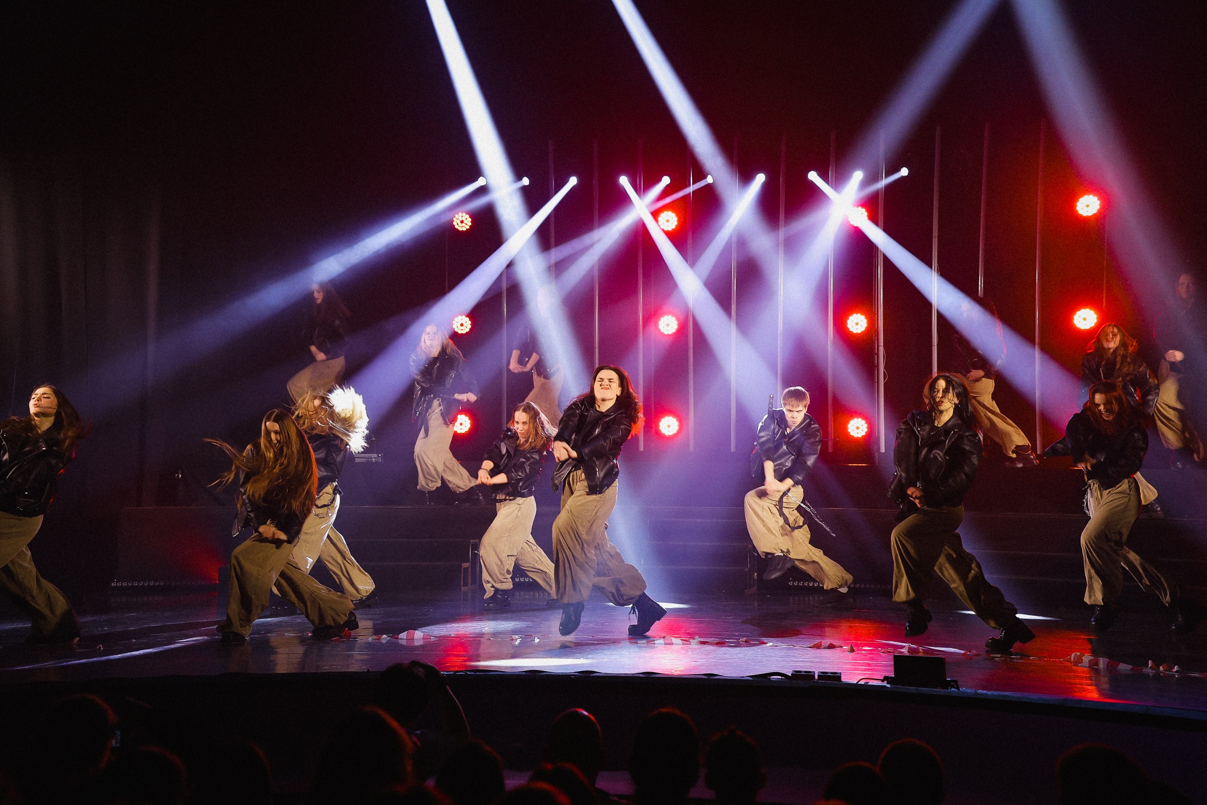 /РЕПОРТАЖ/ Танцевальное Шоу «ОНА». Свадебный фотограф Великий Новгород Станислав Кособудский