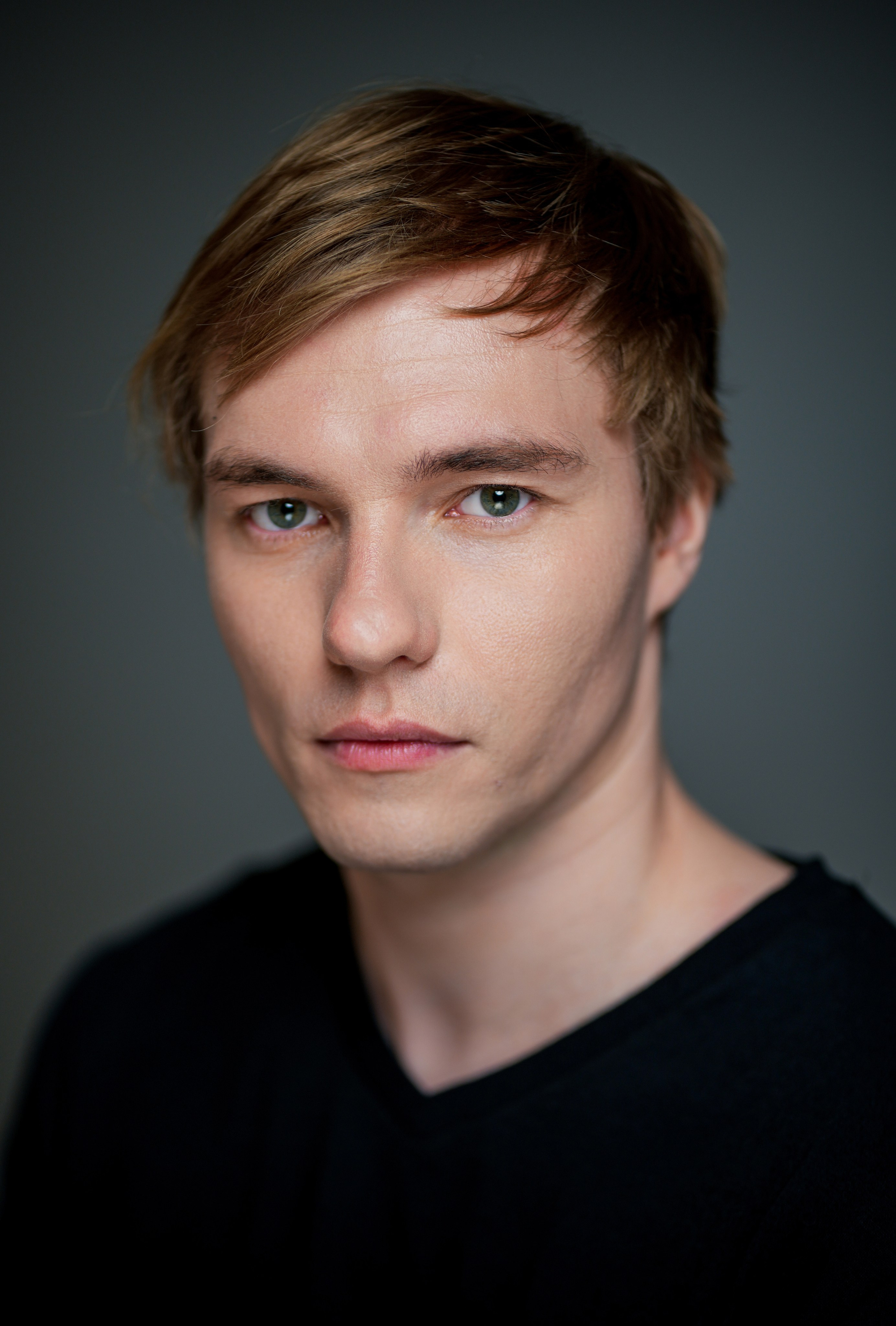 Актёр Евгений Кананыхин. Портретная съемка в Москве, студийный фотограф Игорь Фомин