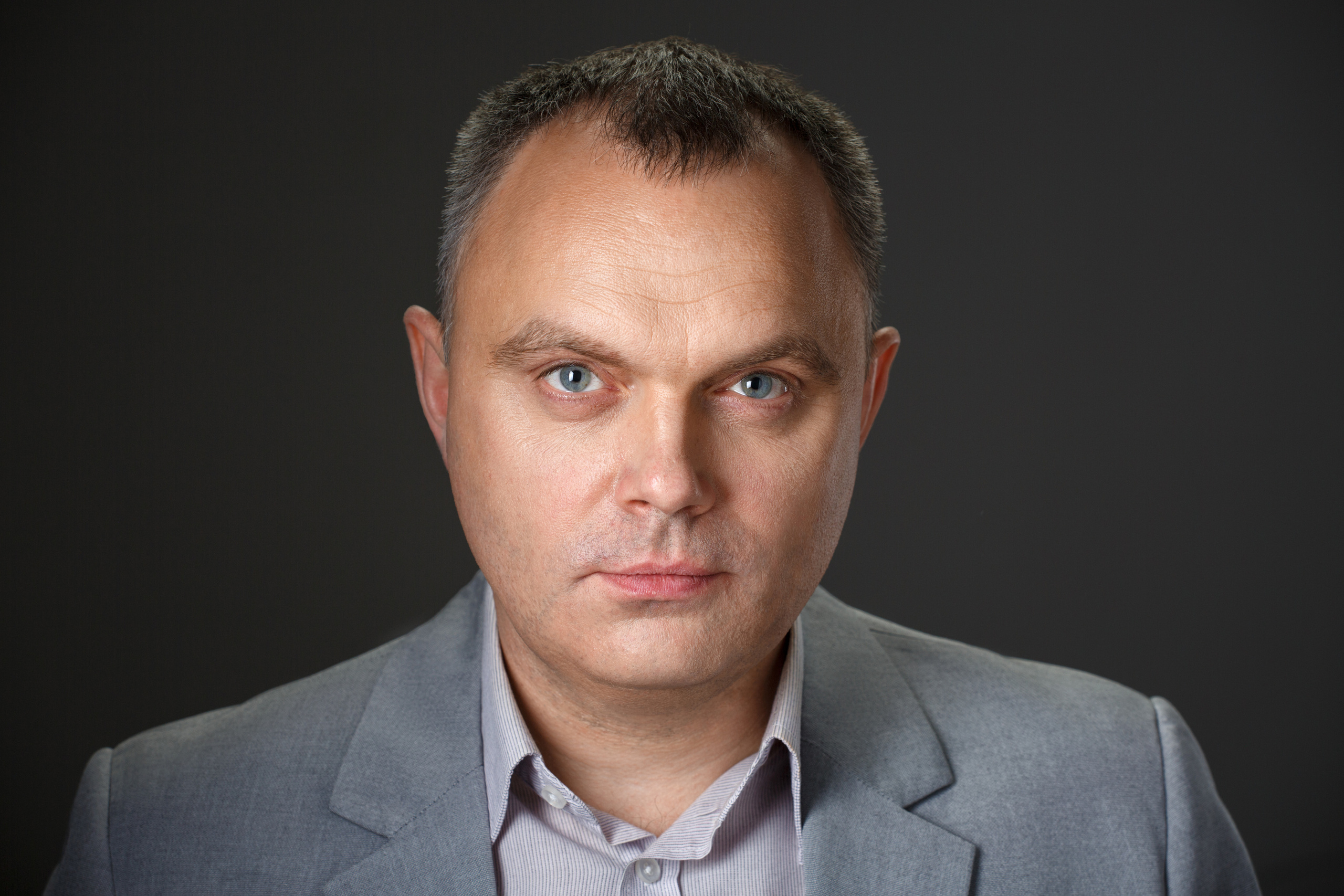 Professional Headshots and Business Portraits. Elena Yavorskaya Photography