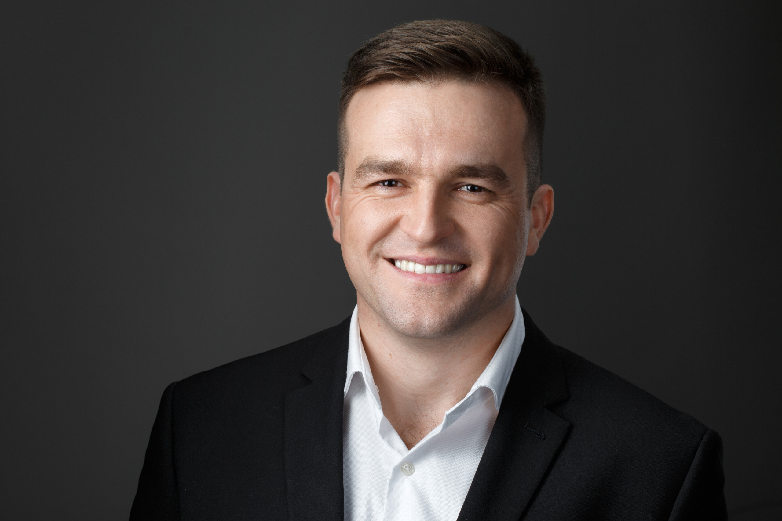 Professional Headshots and Business Portraits. Elena Yavorskaya Photography